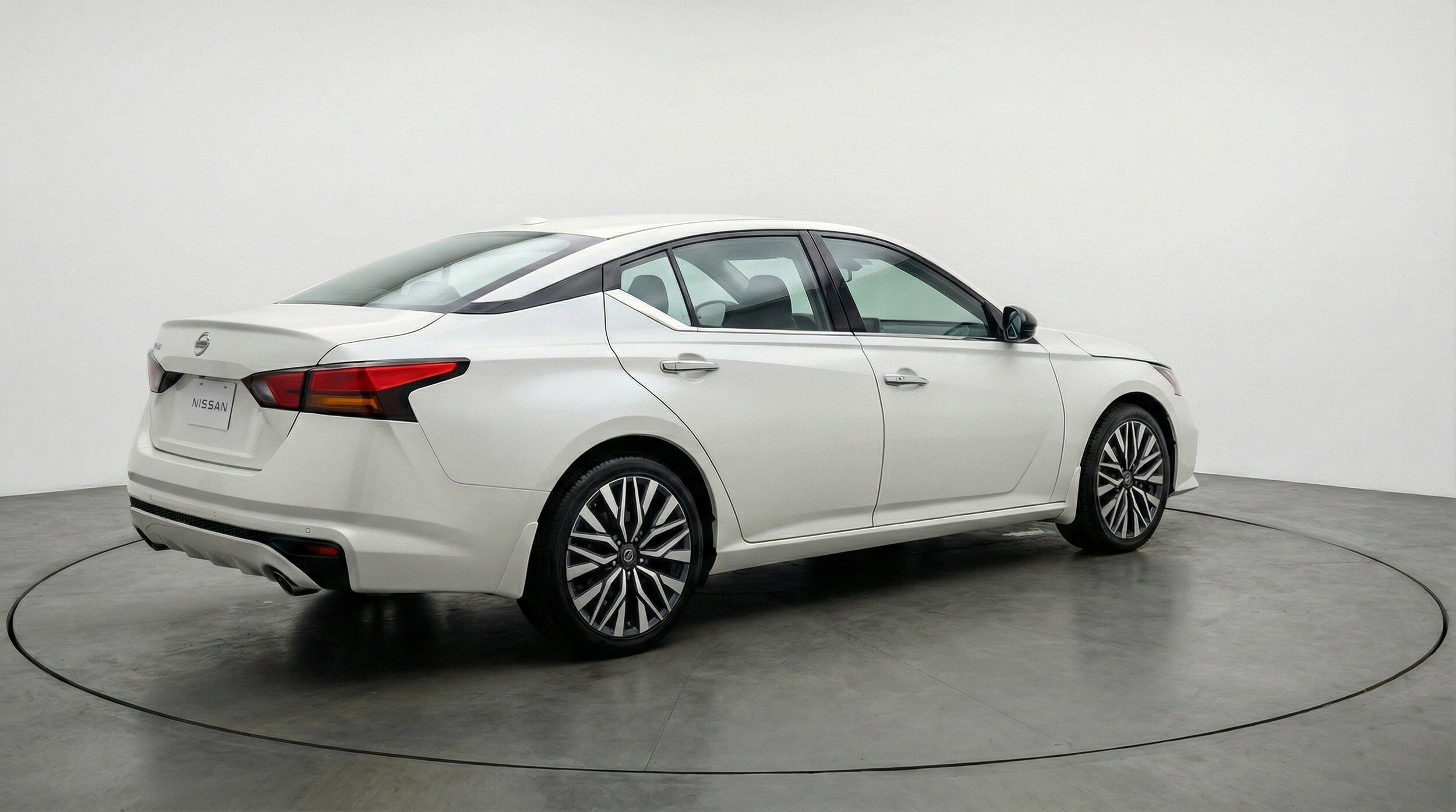 Thumbnail: 2025 Nissan Altima - 9