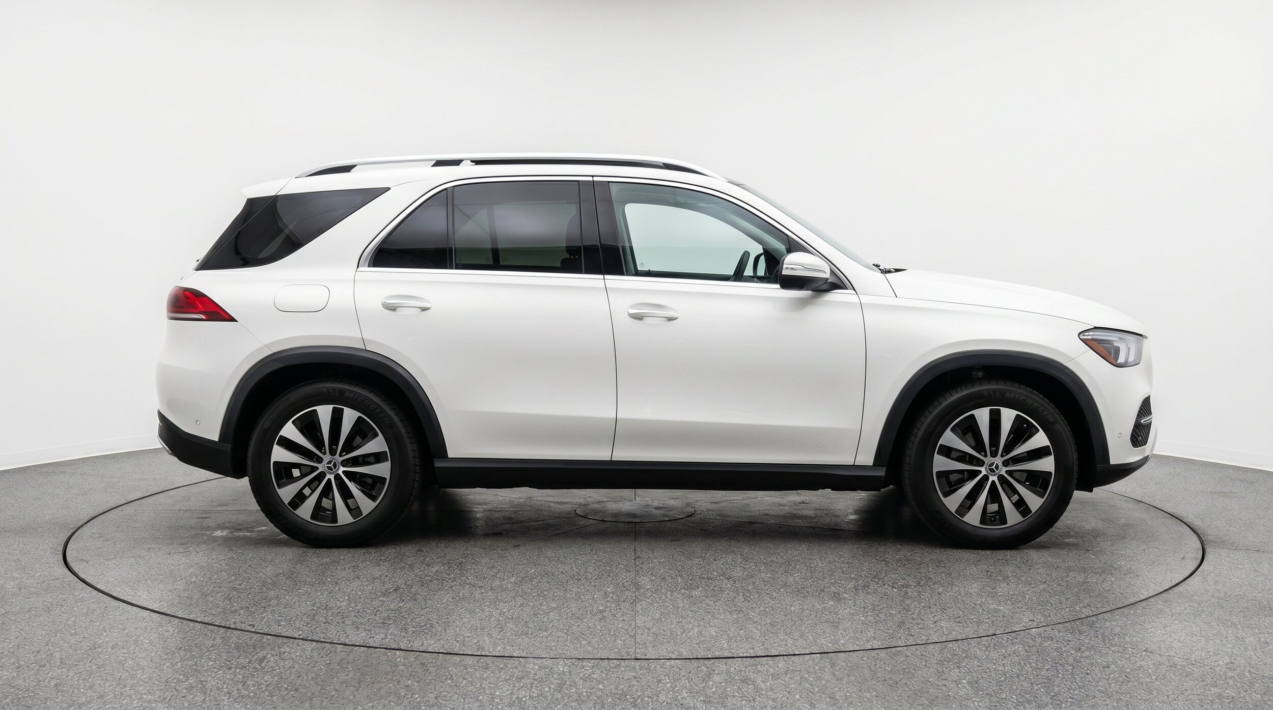 Thumbnail: 2026 Mercedes-Benz GLE - 11