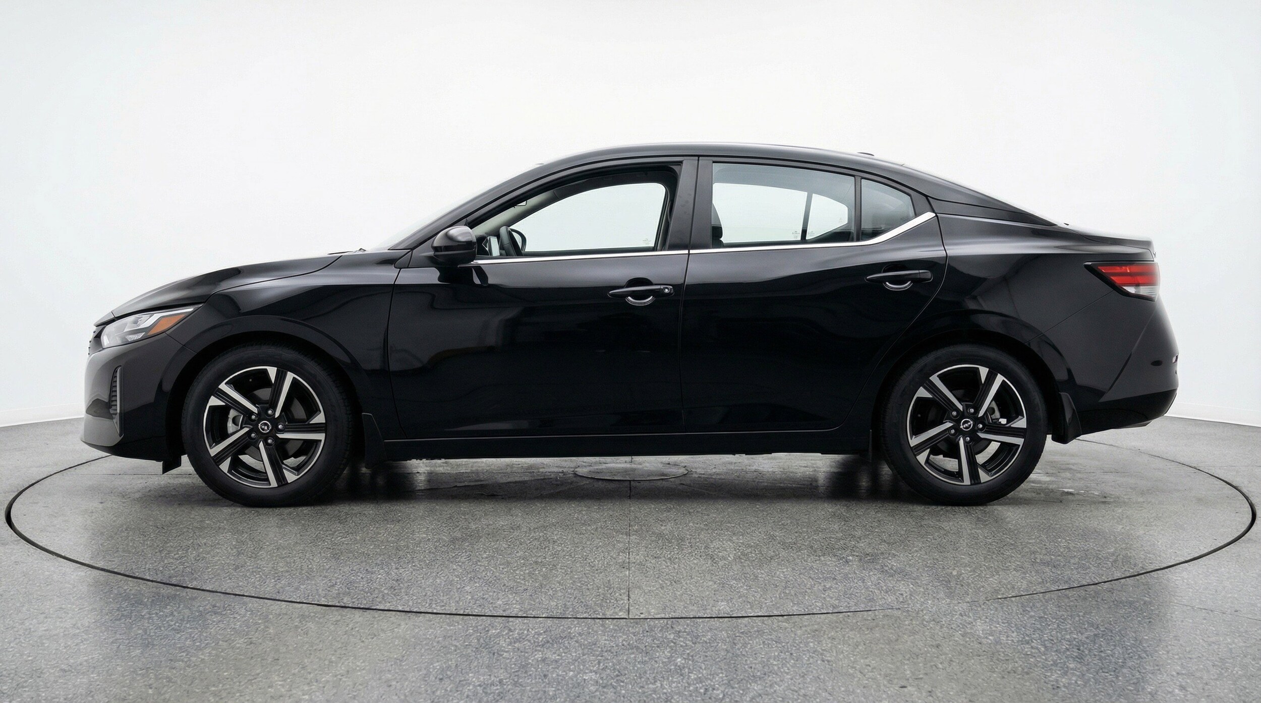 Thumbnail: 2025 Nissan Sentra - 5