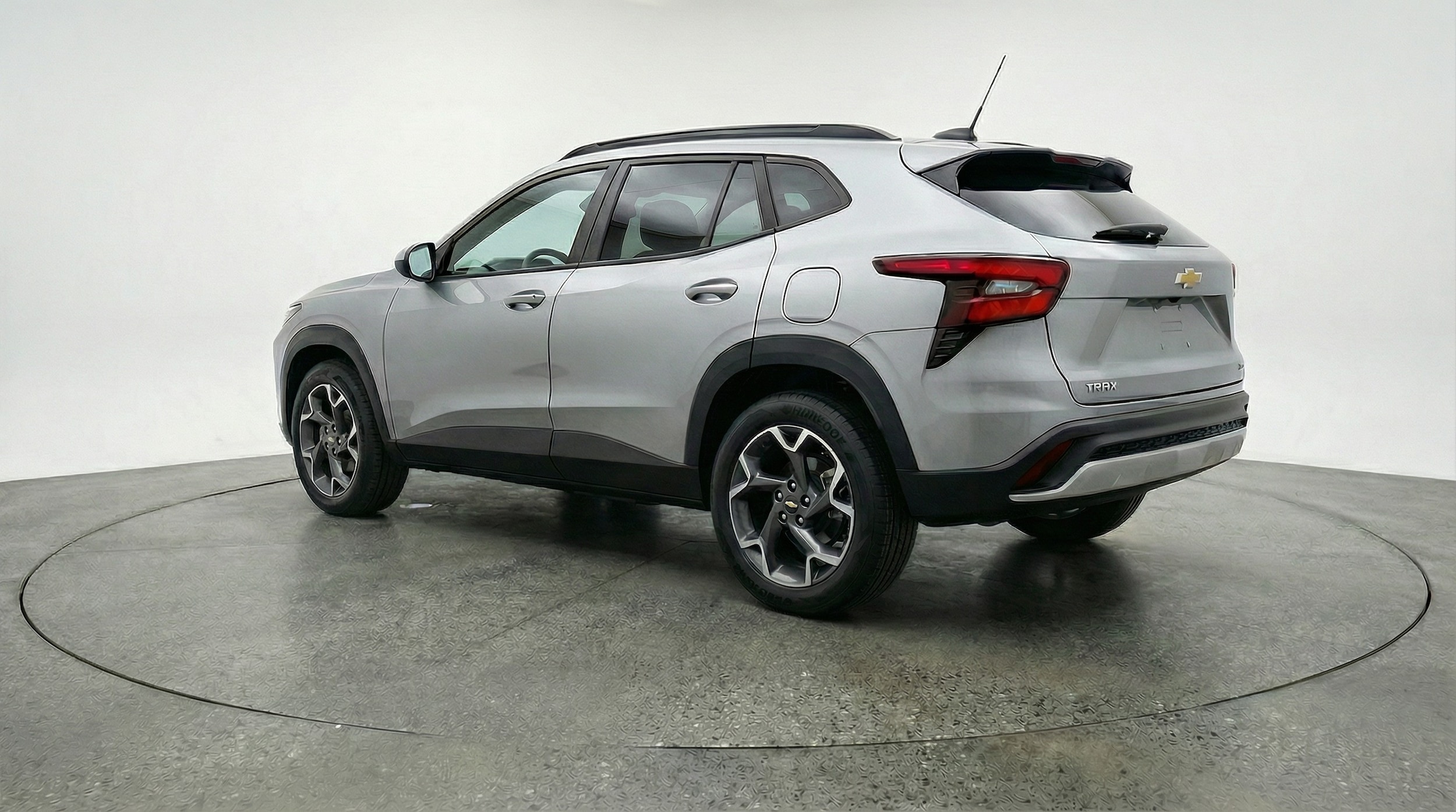 Thumbnail: 2025 Chevrolet Trax - 5