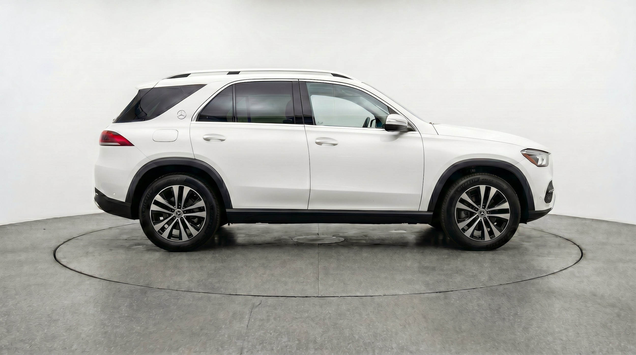Thumbnail: 2026 Mercedes-Benz GLE - 11