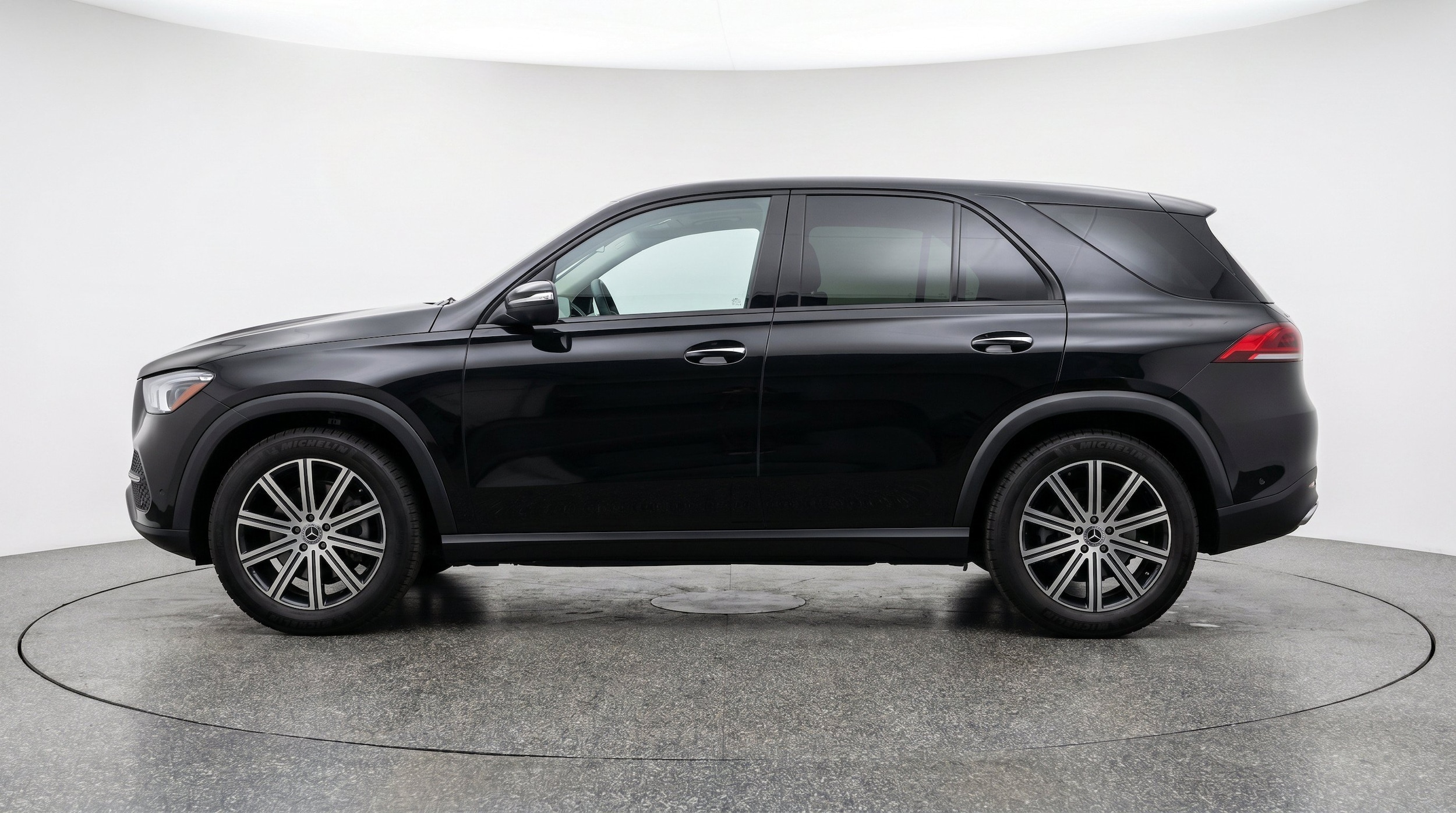 Thumbnail: 2026 Mercedes-Benz GLE - 5