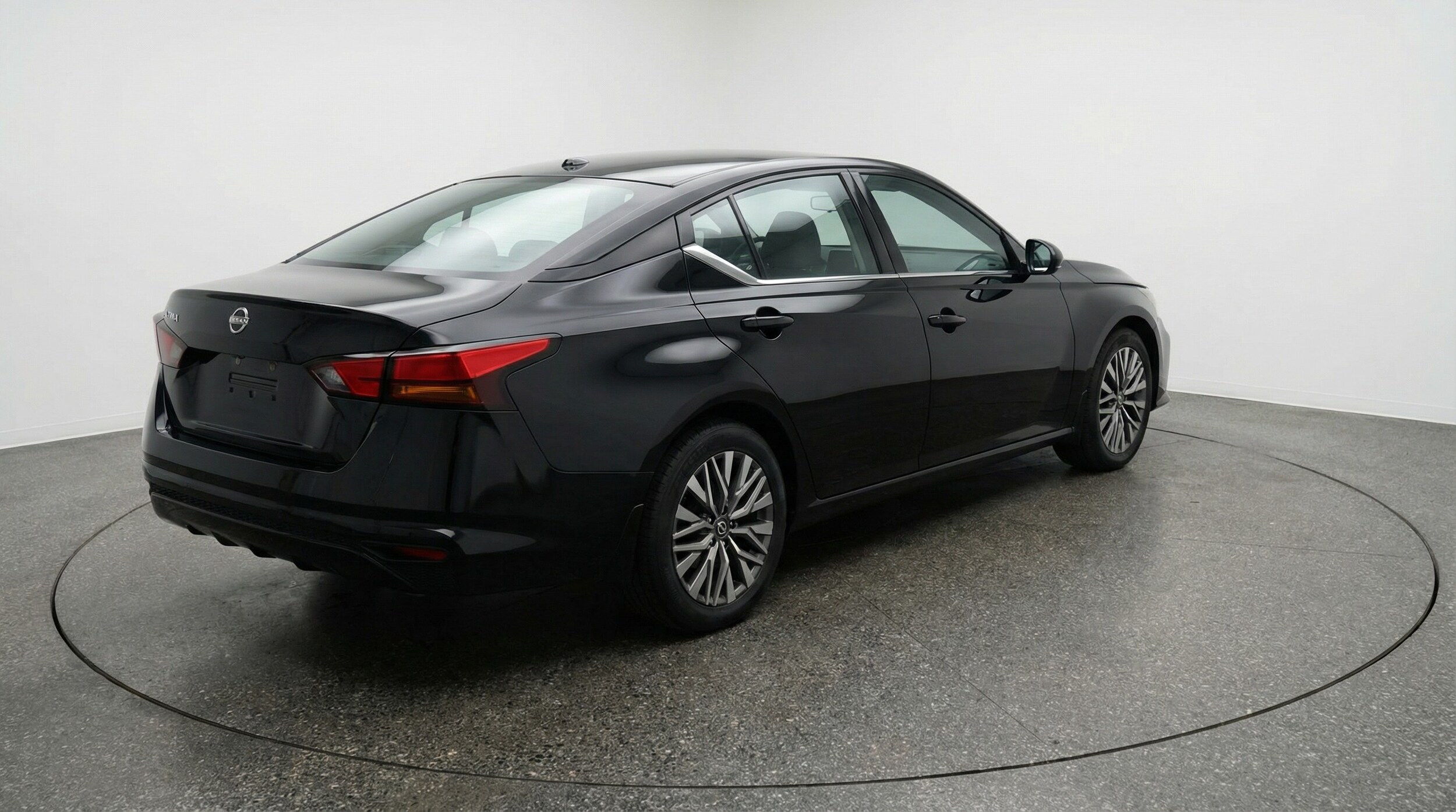 Thumbnail: 2025 Nissan Altima - 7