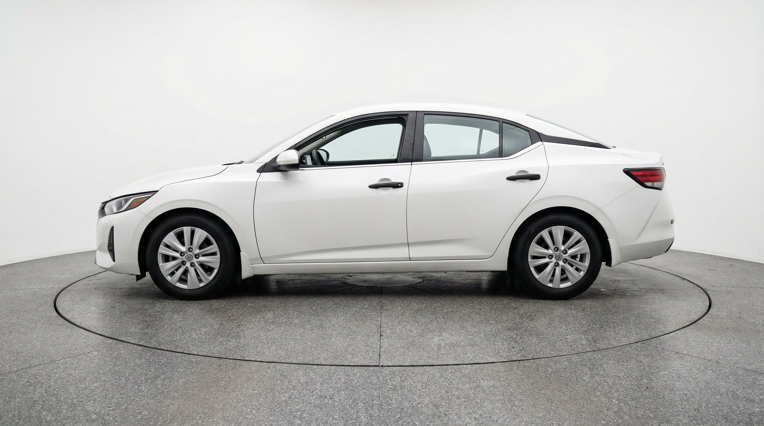 Thumbnail: 2025 Nissan Sentra - 5