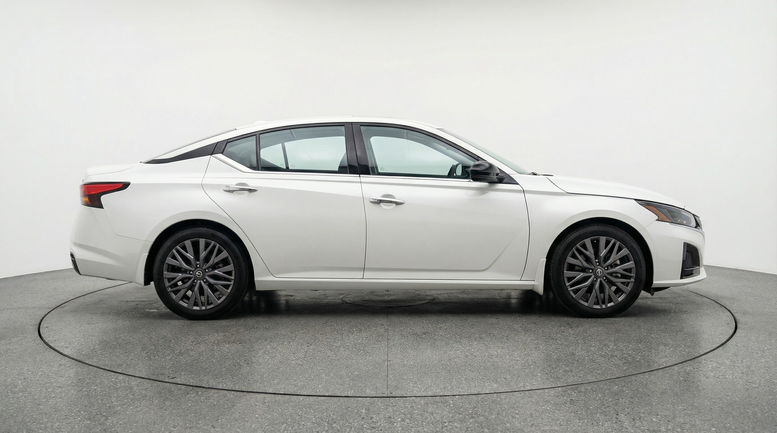 Thumbnail: 2025 Nissan Altima - 8