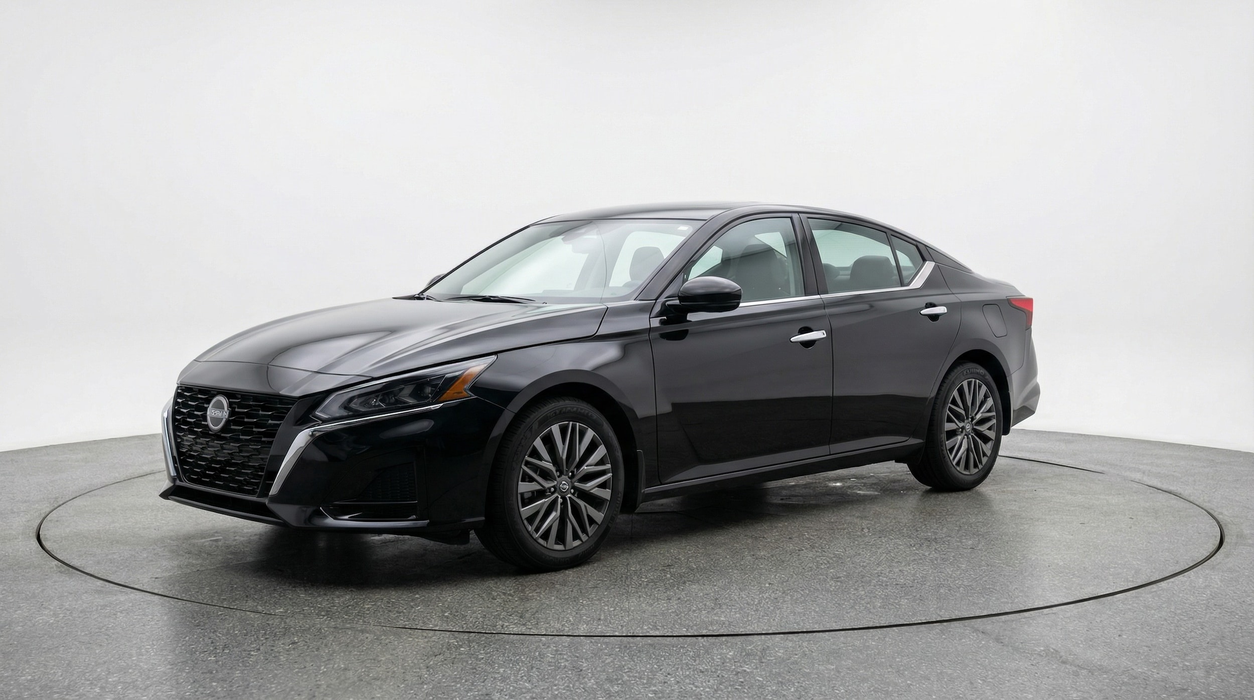 Thumbnail: 2025 Nissan Altima - 3