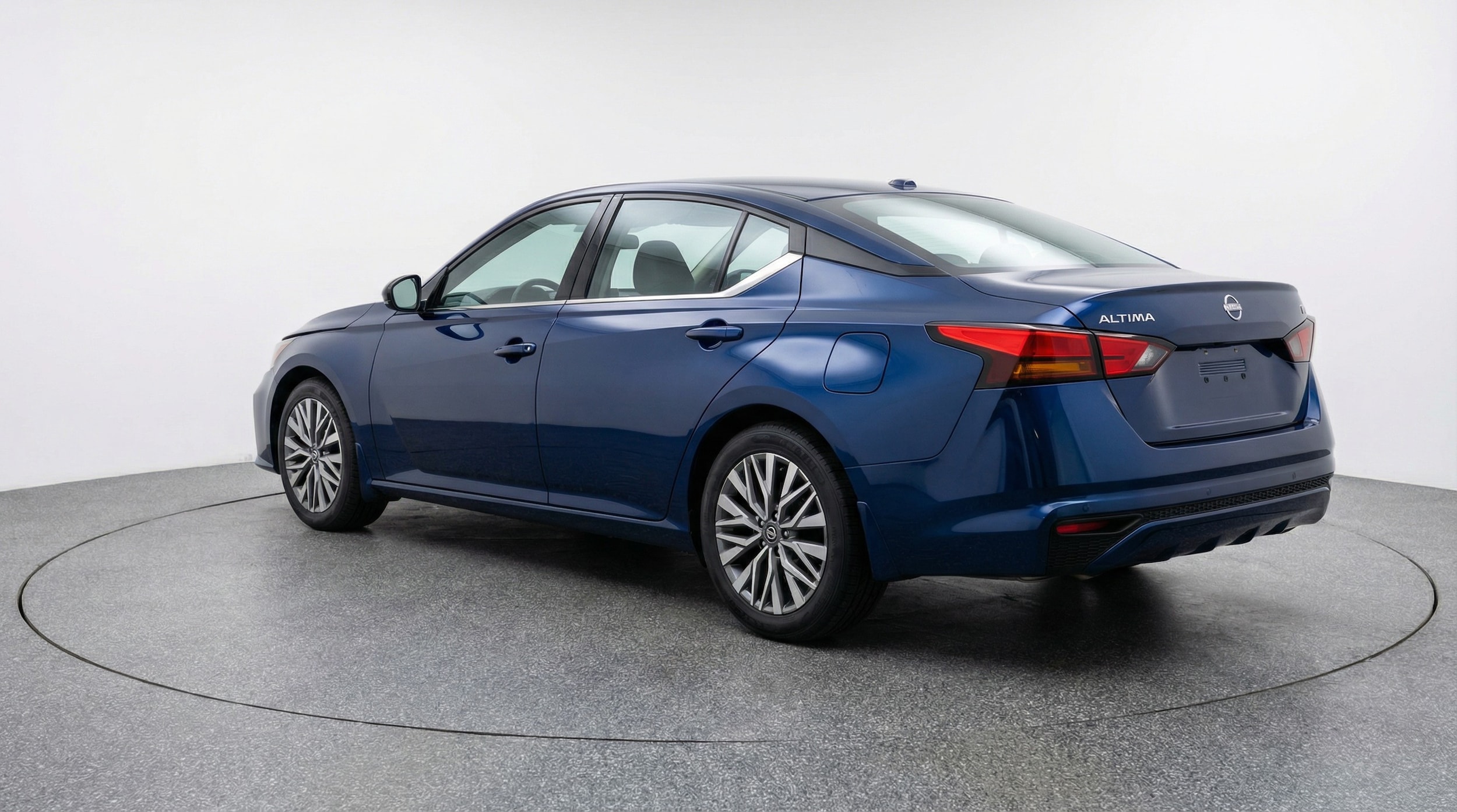 Thumbnail: 2025 Nissan Altima - 5