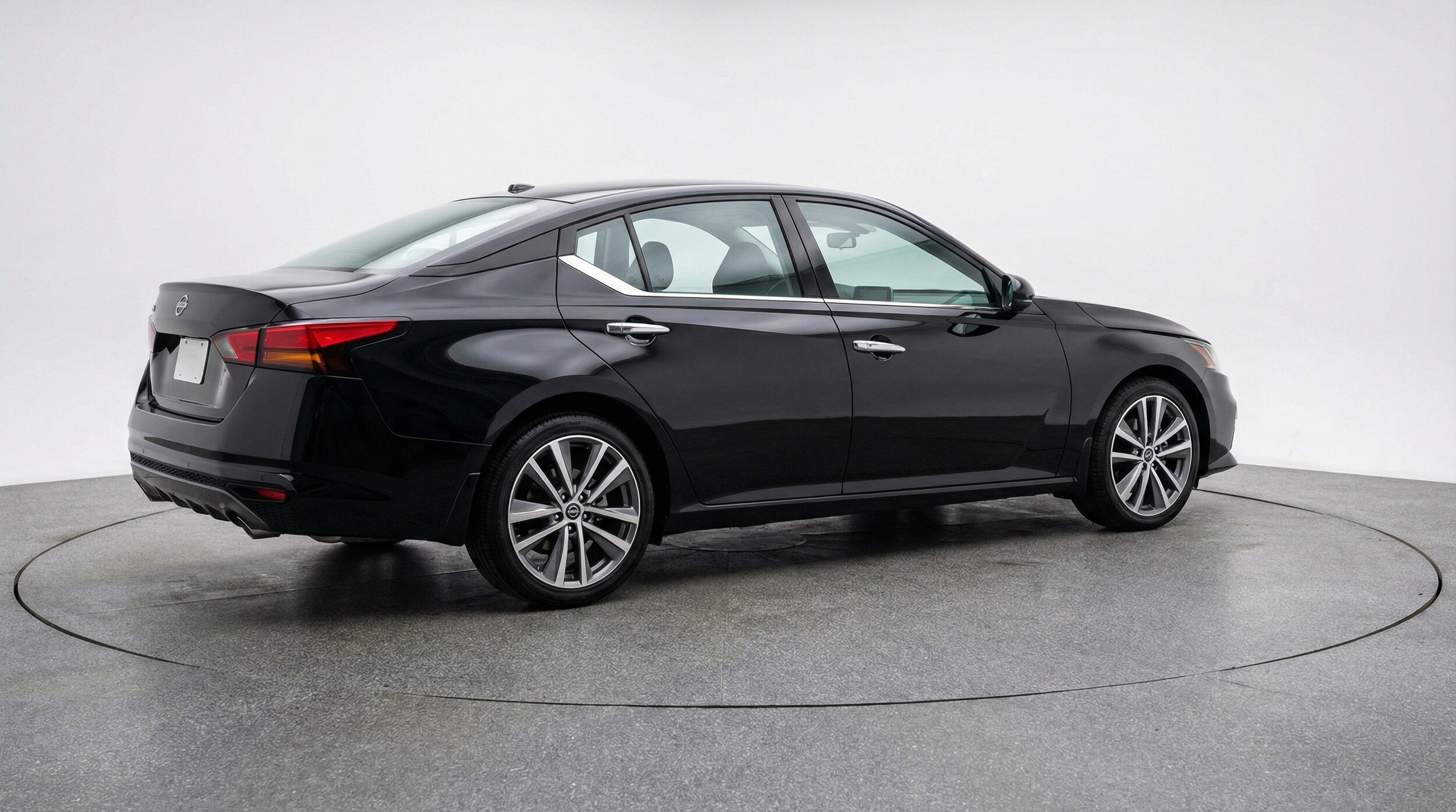 Thumbnail: 2025 Nissan Altima - 9
