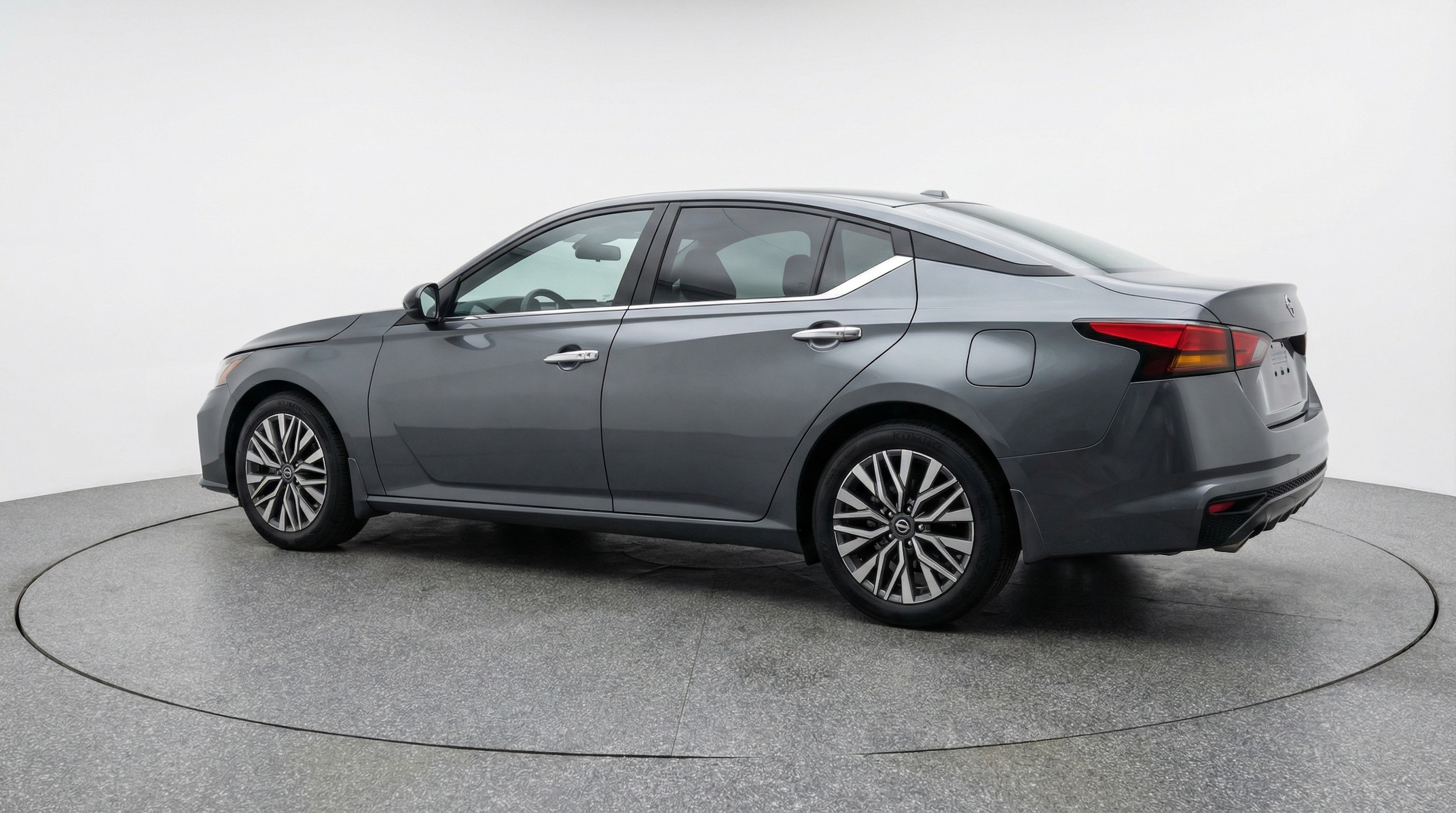 Thumbnail: 2025 Nissan Altima - 5