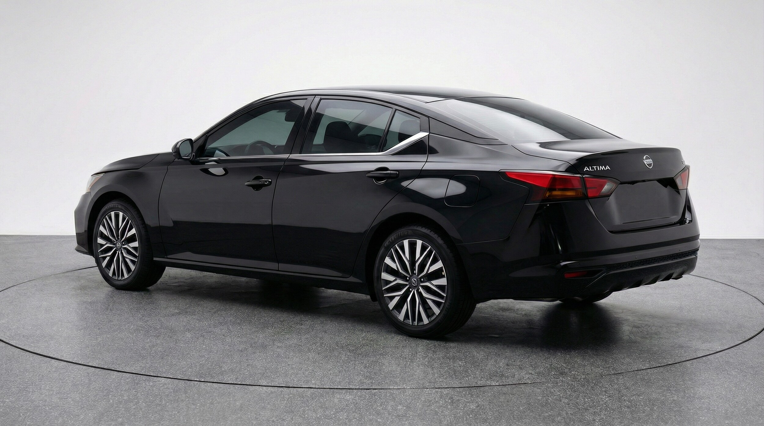 Thumbnail: 2025 Nissan Altima - 5