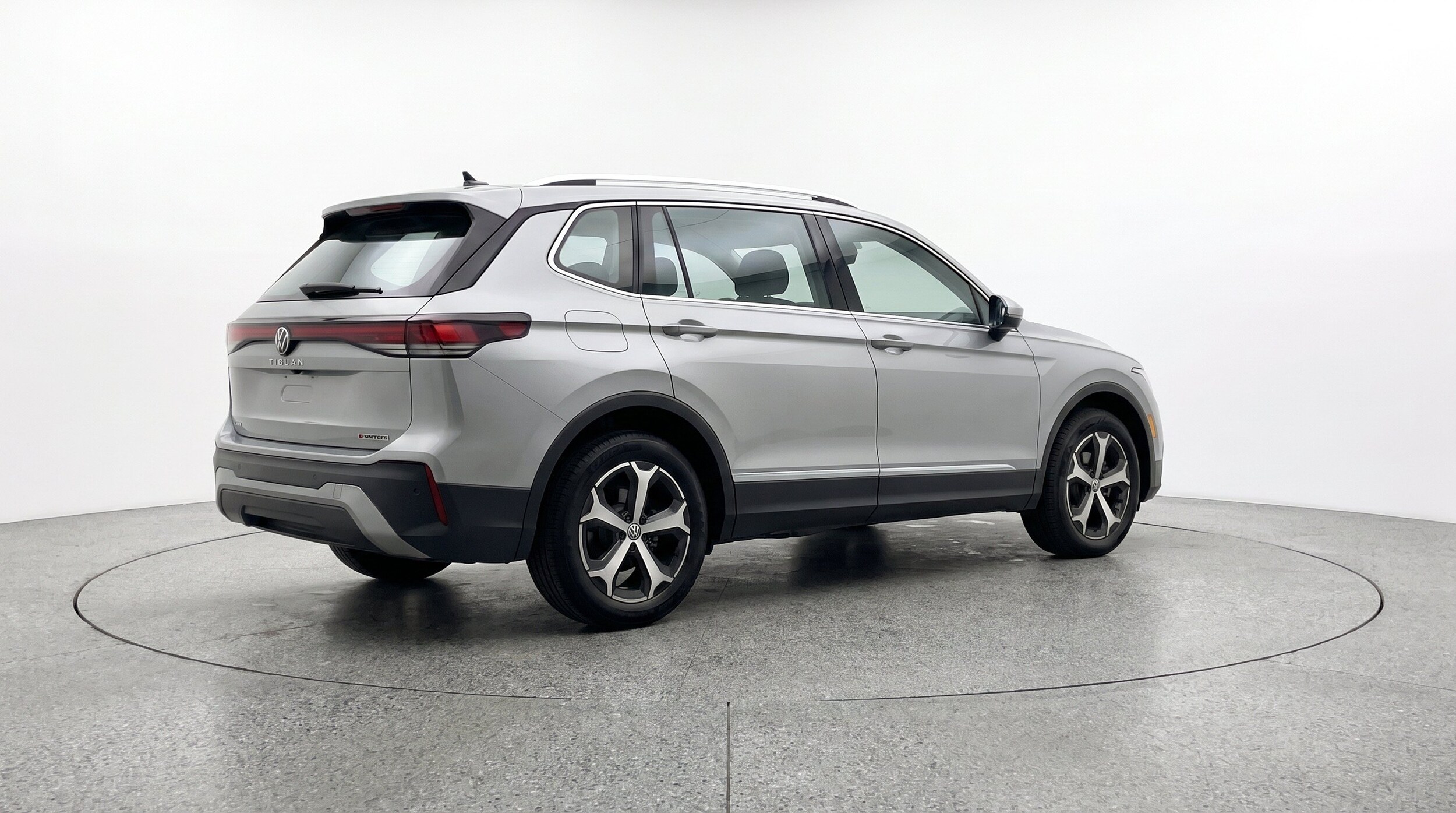 Thumbnail: 2026 Volkswagen Tiguan - 9