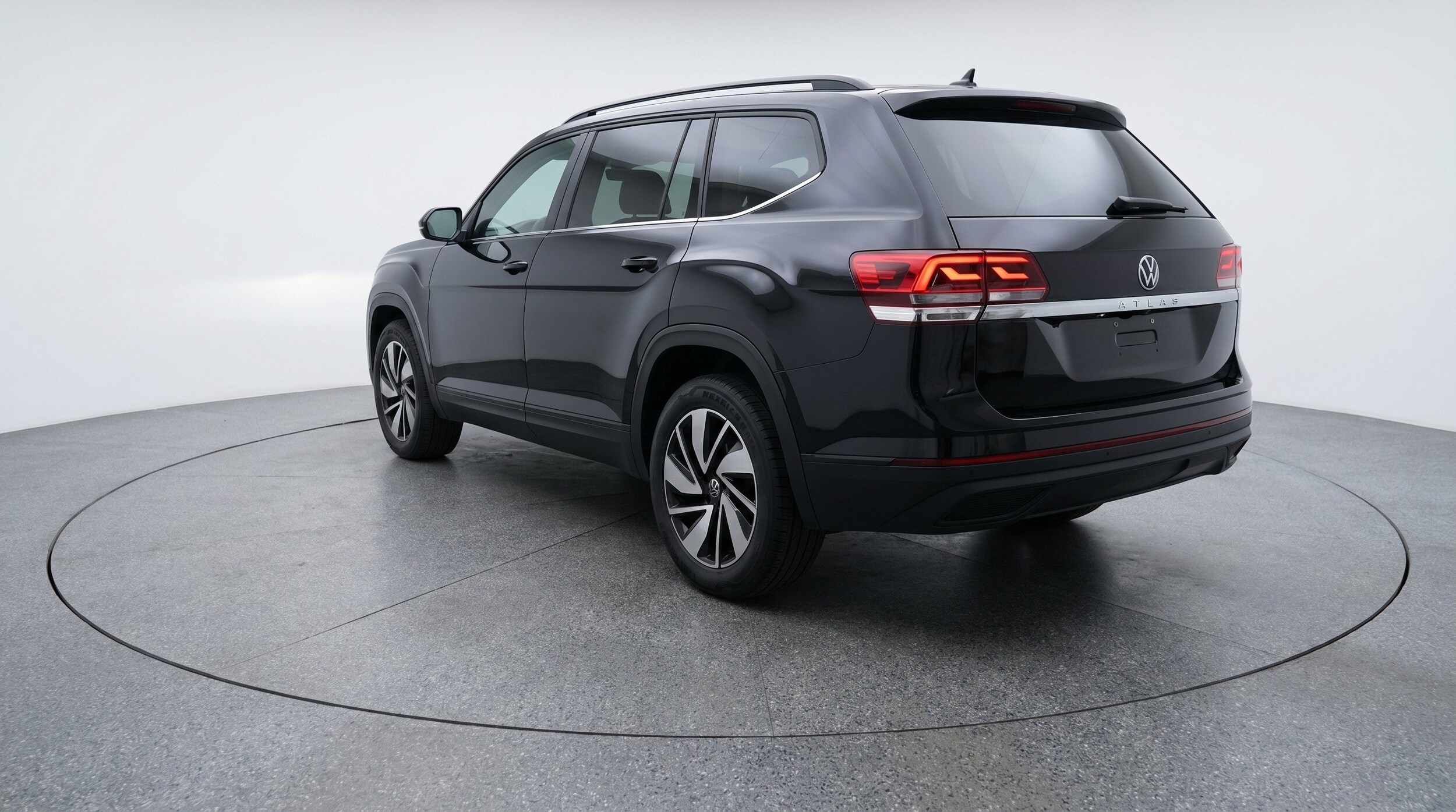 Thumbnail: 2026 Volkswagen Atlas - 6