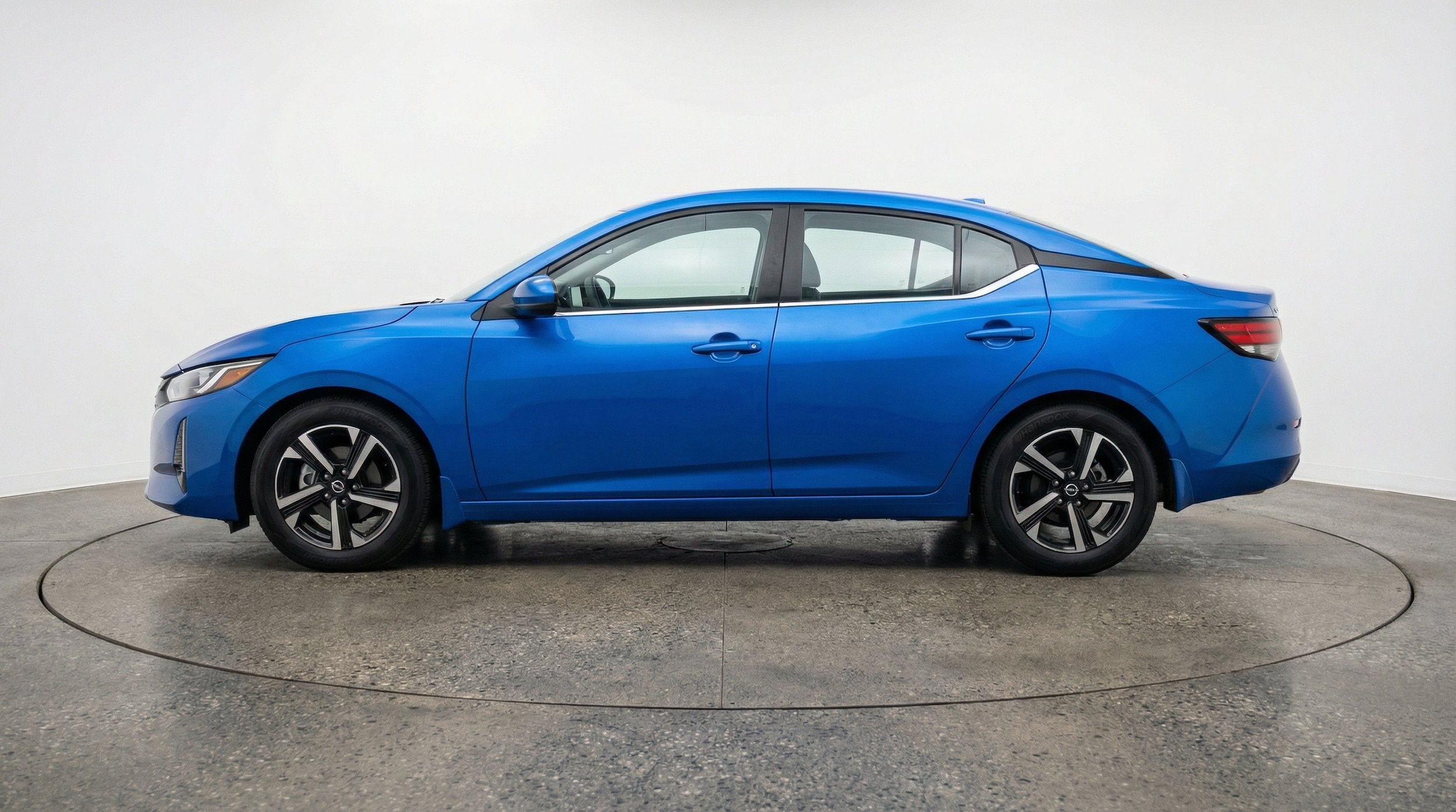Thumbnail: 2025 Nissan Sentra - 5