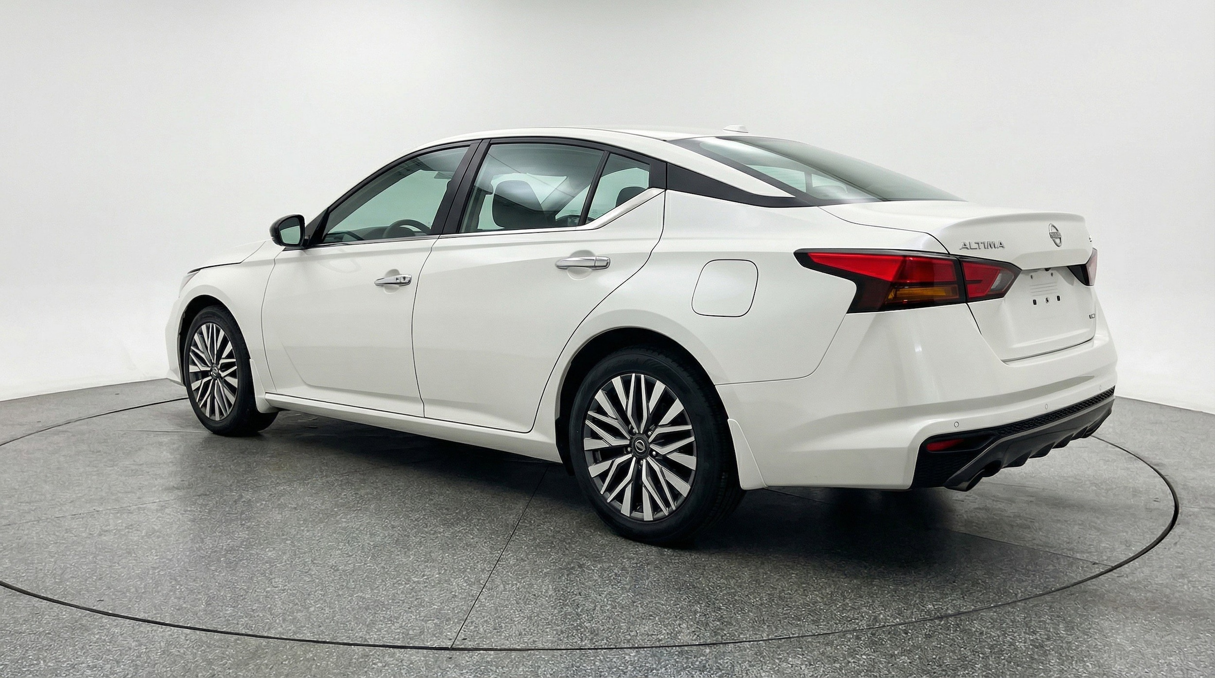 Thumbnail: 2025 Nissan Altima - 6