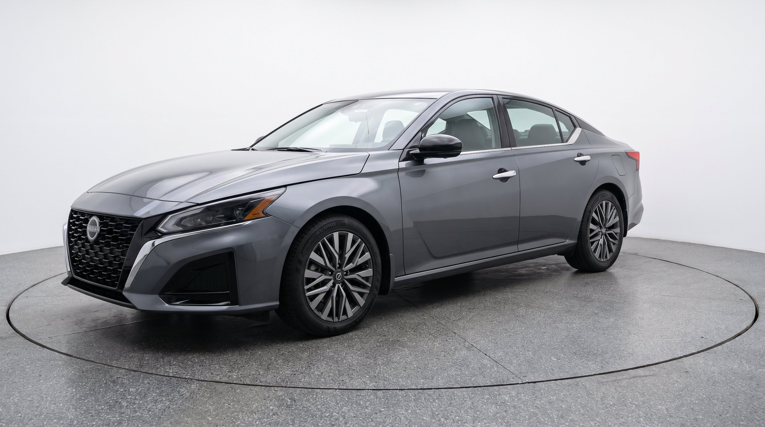 Thumbnail: 2025 Nissan Altima - 3