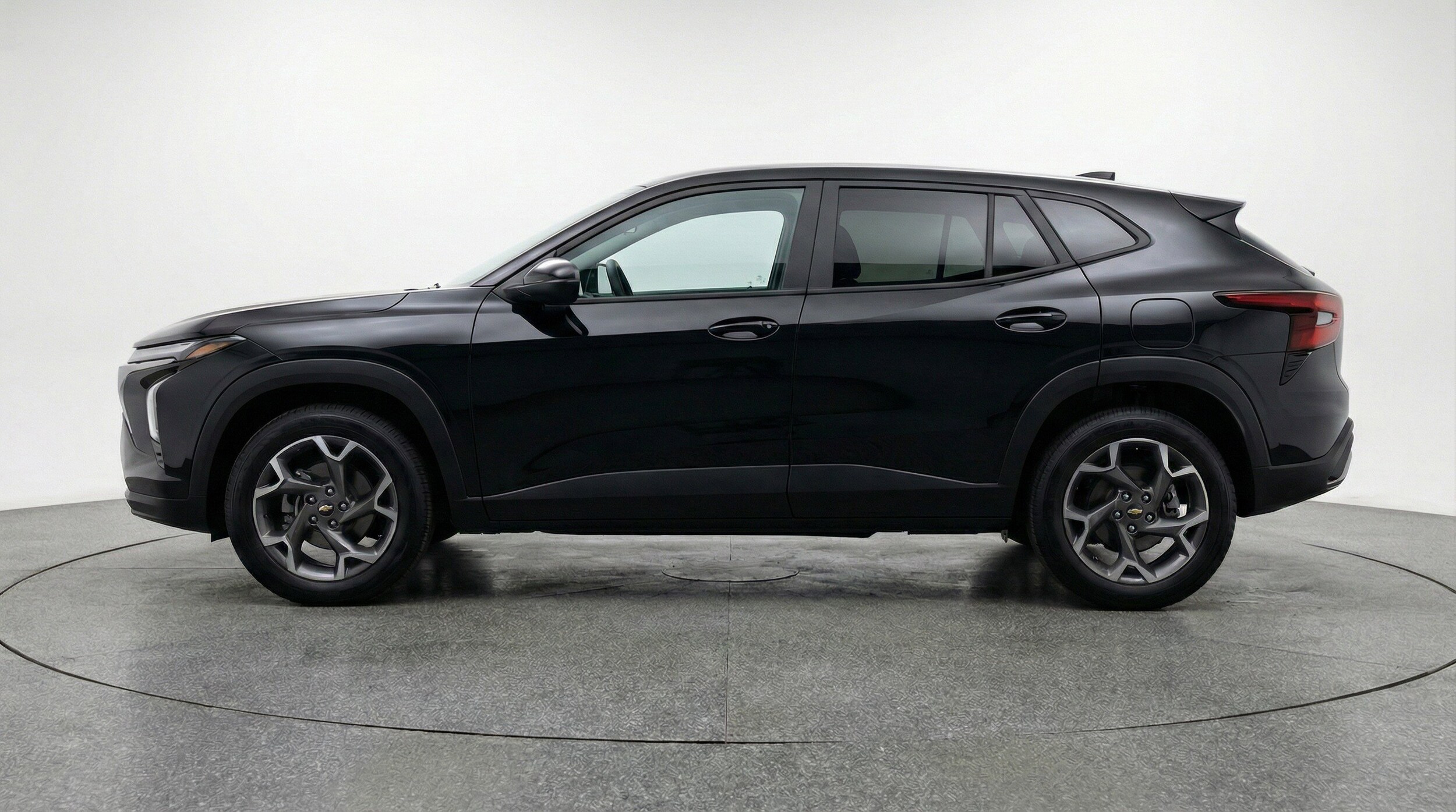 Thumbnail: 2025 Chevrolet Trax - 5