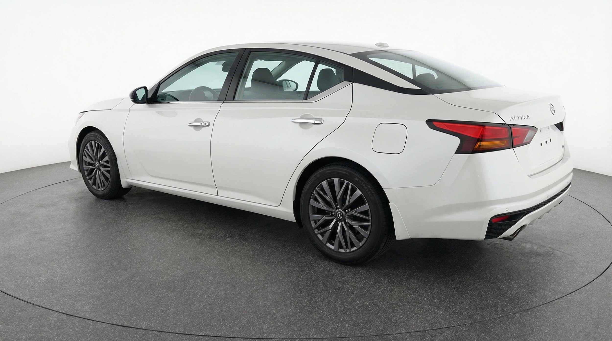 Thumbnail: 2025 Nissan Altima - 6
