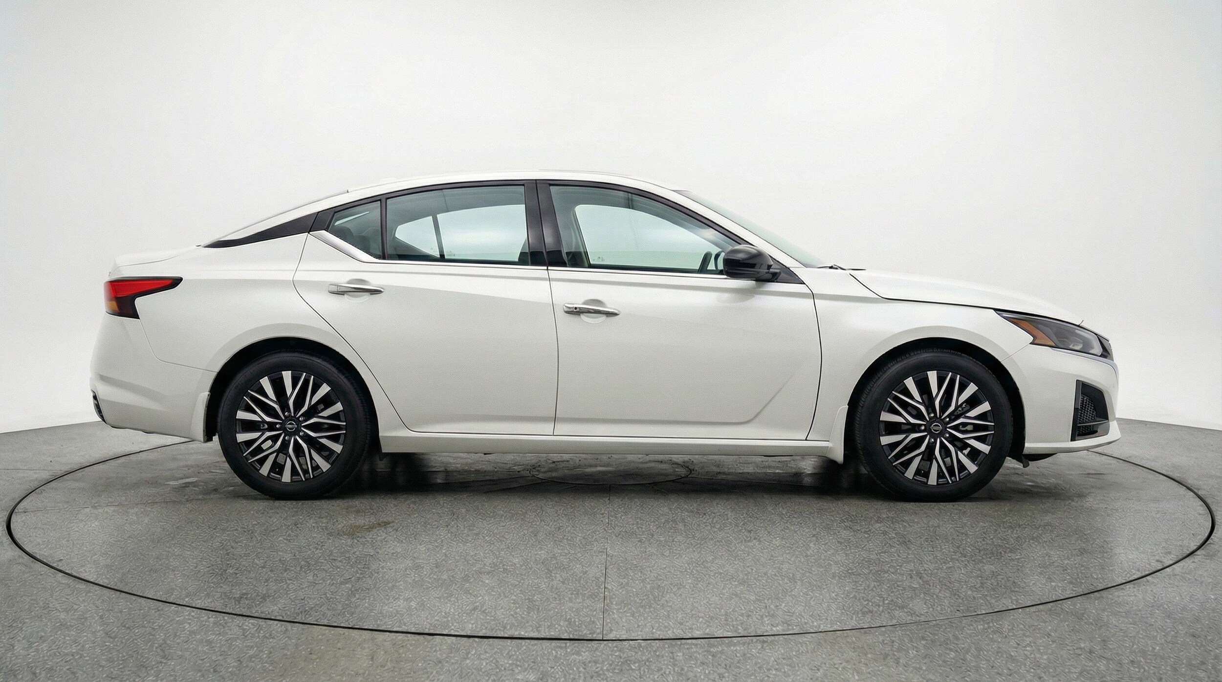 Thumbnail: 2025 Nissan Altima - 11