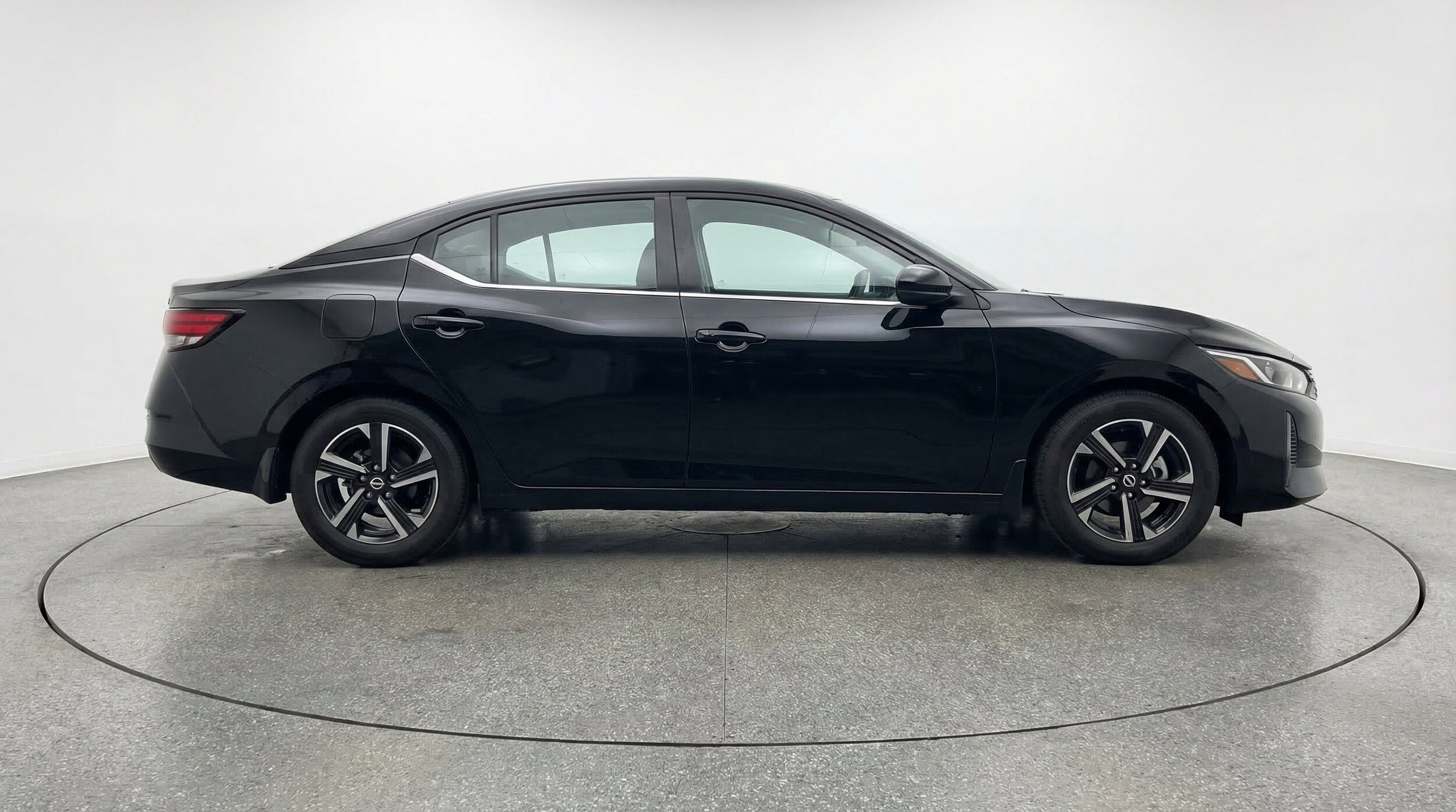 Thumbnail: 2025 Nissan Sentra - 11