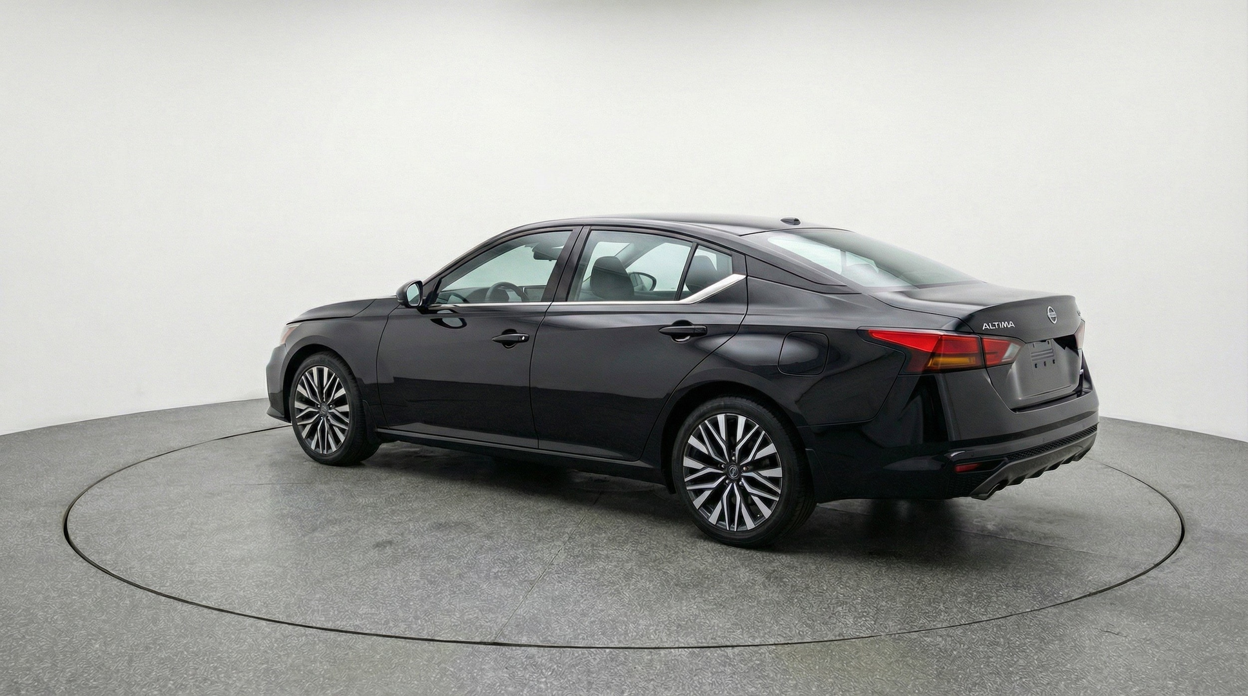 Thumbnail: 2025 Nissan Altima - 6