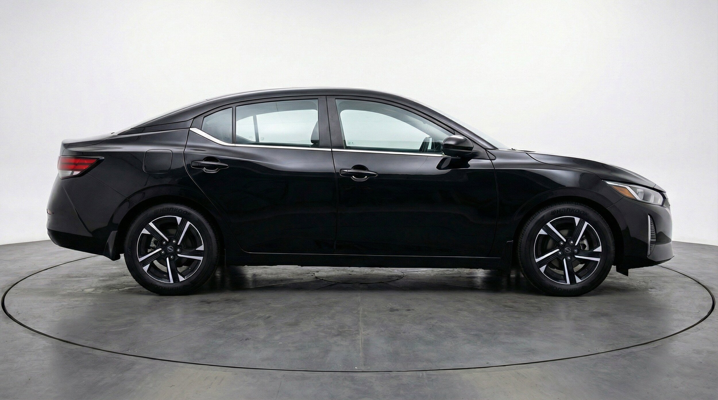 Thumbnail: 2025 Nissan Sentra - 11