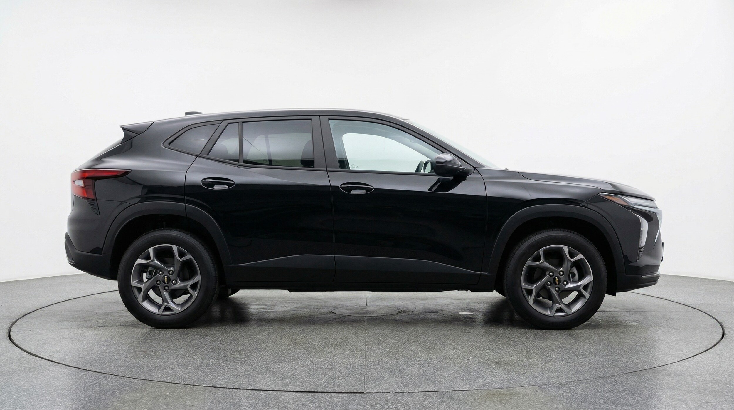 Thumbnail: 2025 Chevrolet Trax - 8