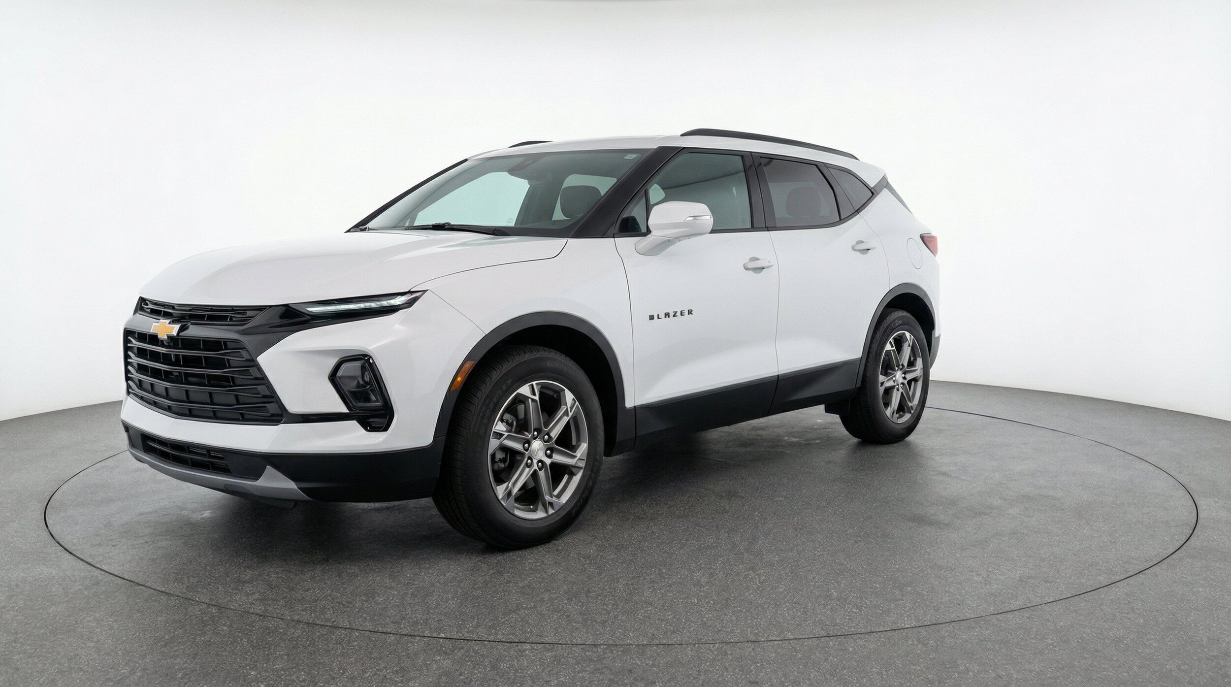 Thumbnail: 2025 Chevrolet Blazer - 3