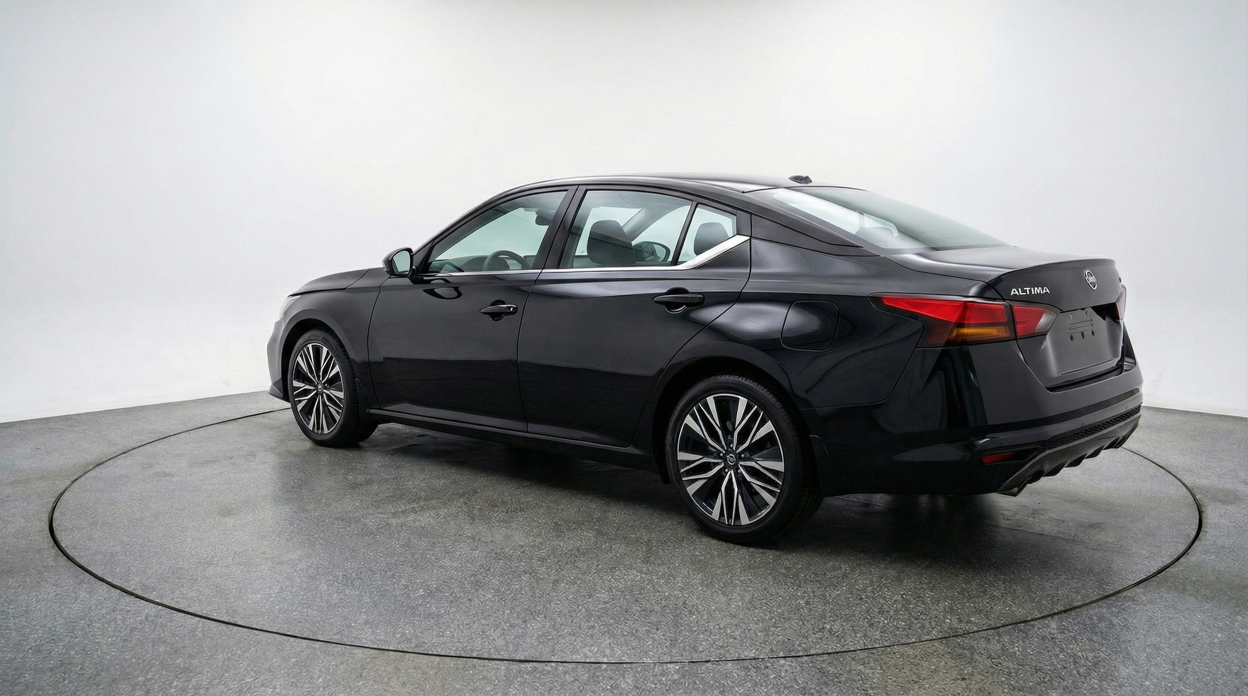 Thumbnail: 2025 Nissan Altima - 6