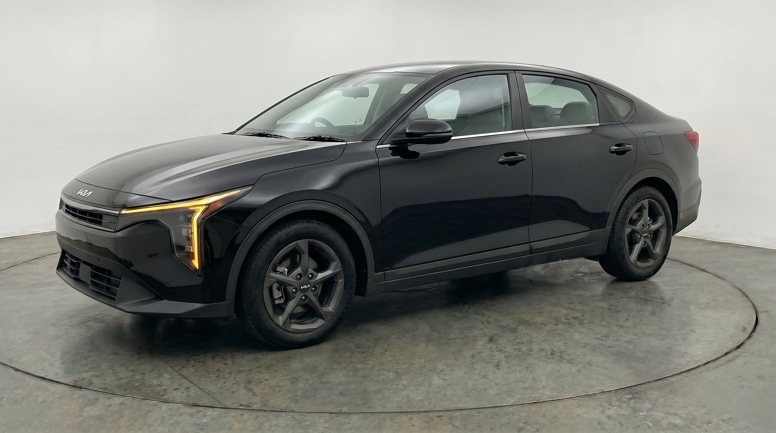 Thumbnail: 2026 Kia K4 - 3