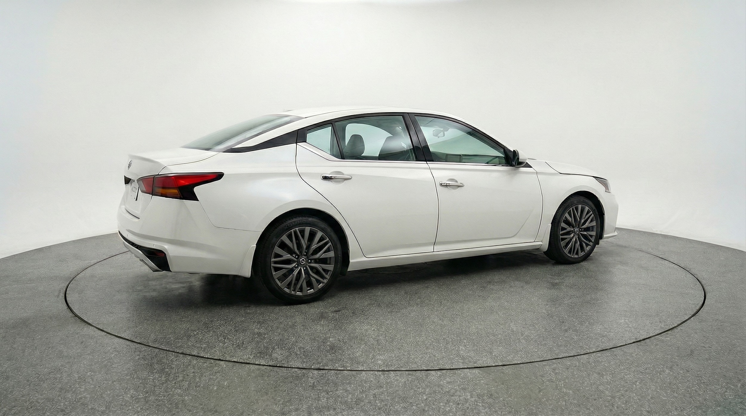 Thumbnail: 2025 Nissan Altima - 7