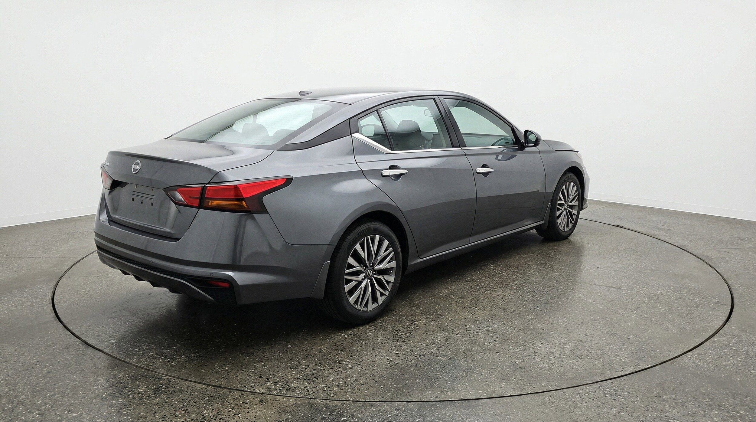 Thumbnail: 2025 Nissan Altima - 9