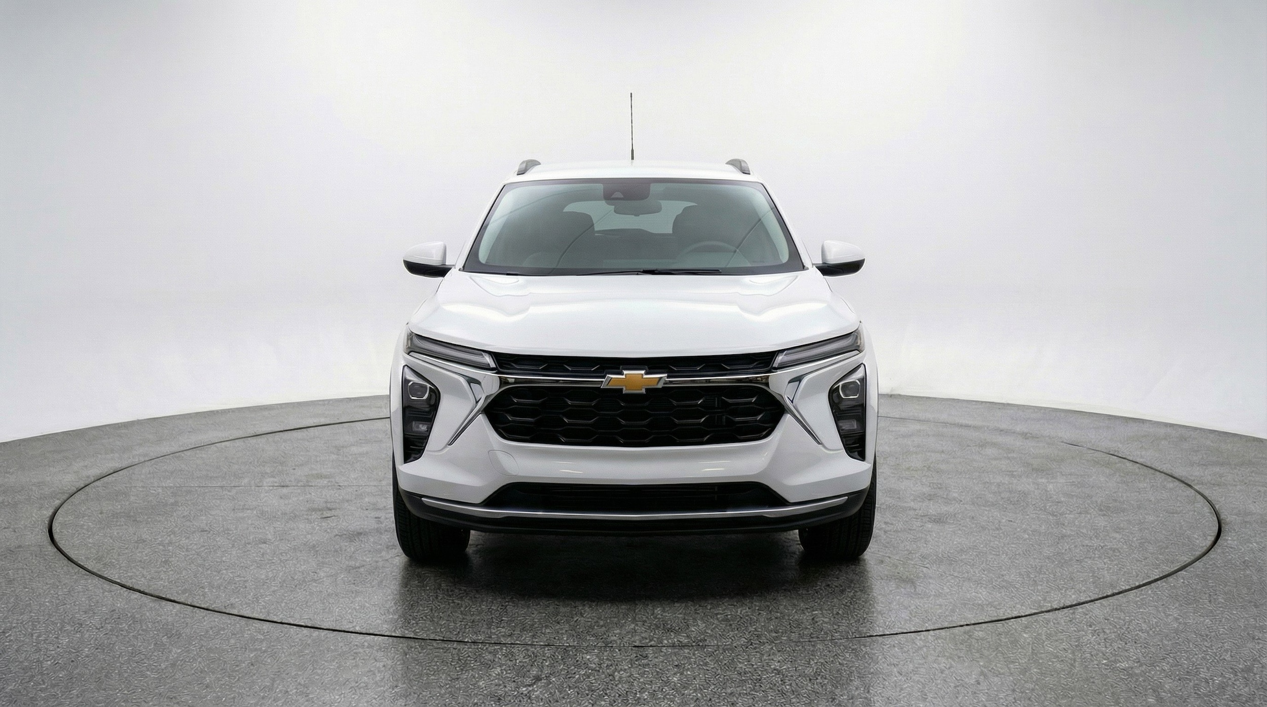 Thumbnail: 2025 Chevrolet Trax - 2
