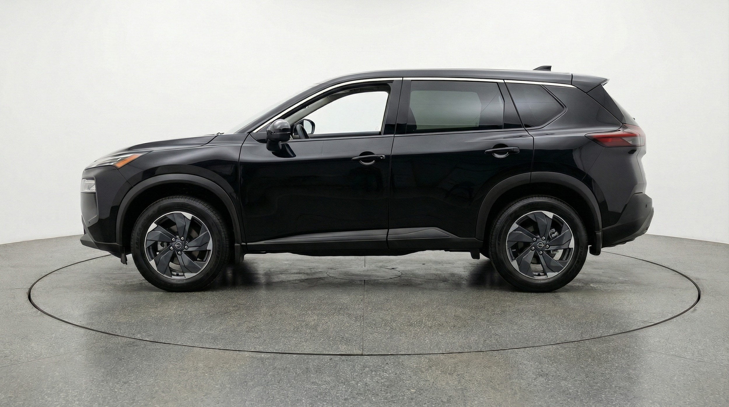 Thumbnail: 2025 Nissan Rogue - 4