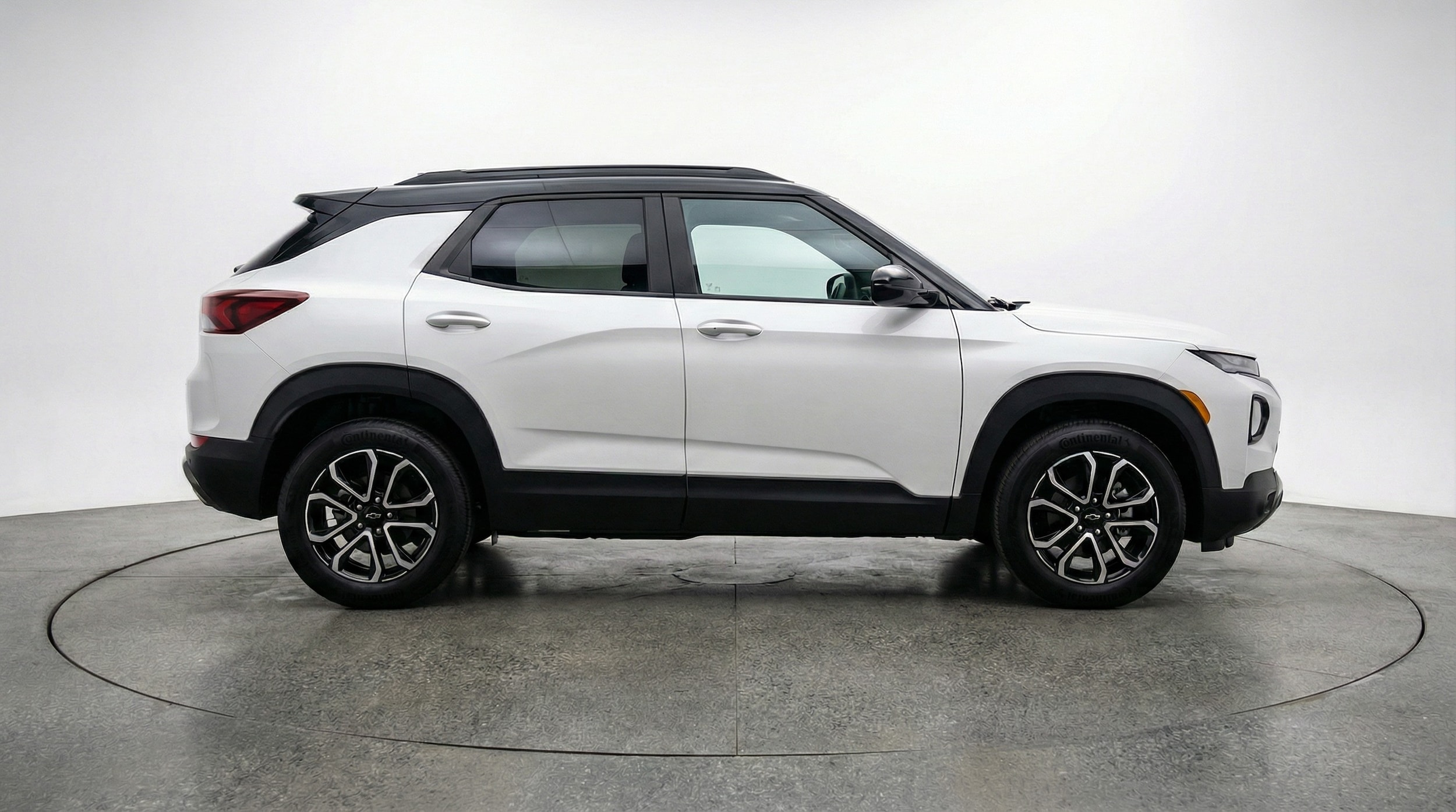 Thumbnail: 2025 Chevrolet TrailBlazer - 8