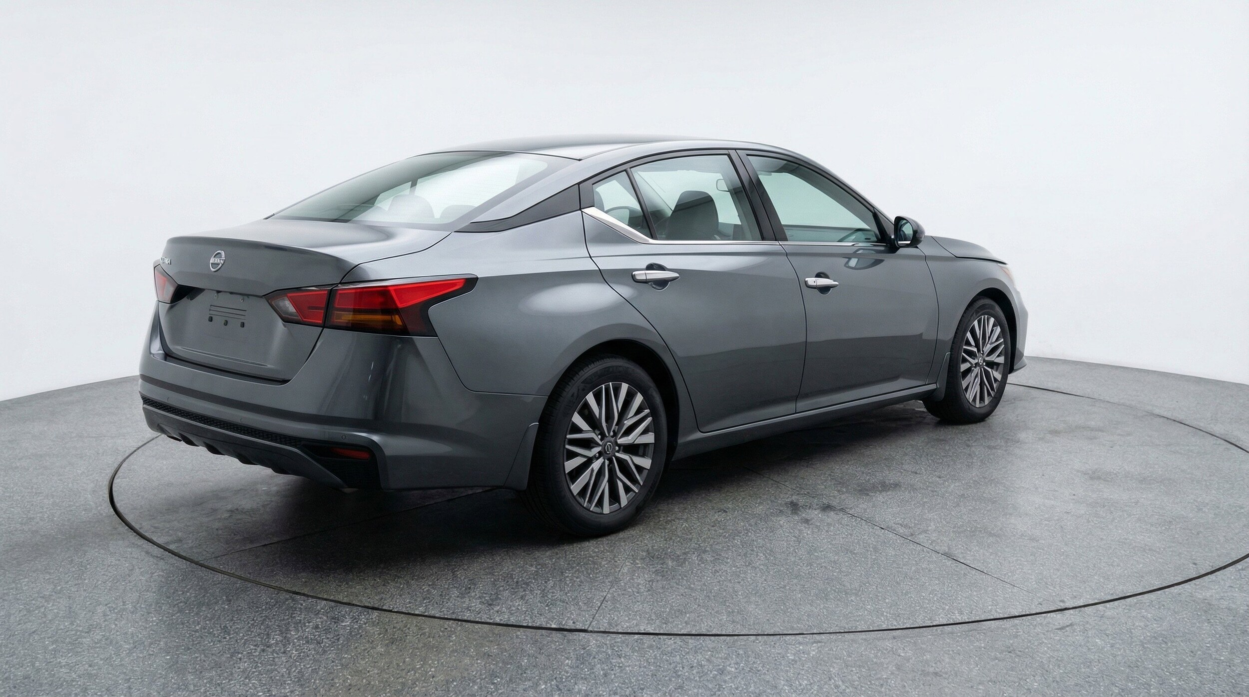 Thumbnail: 2025 Nissan Altima - 9