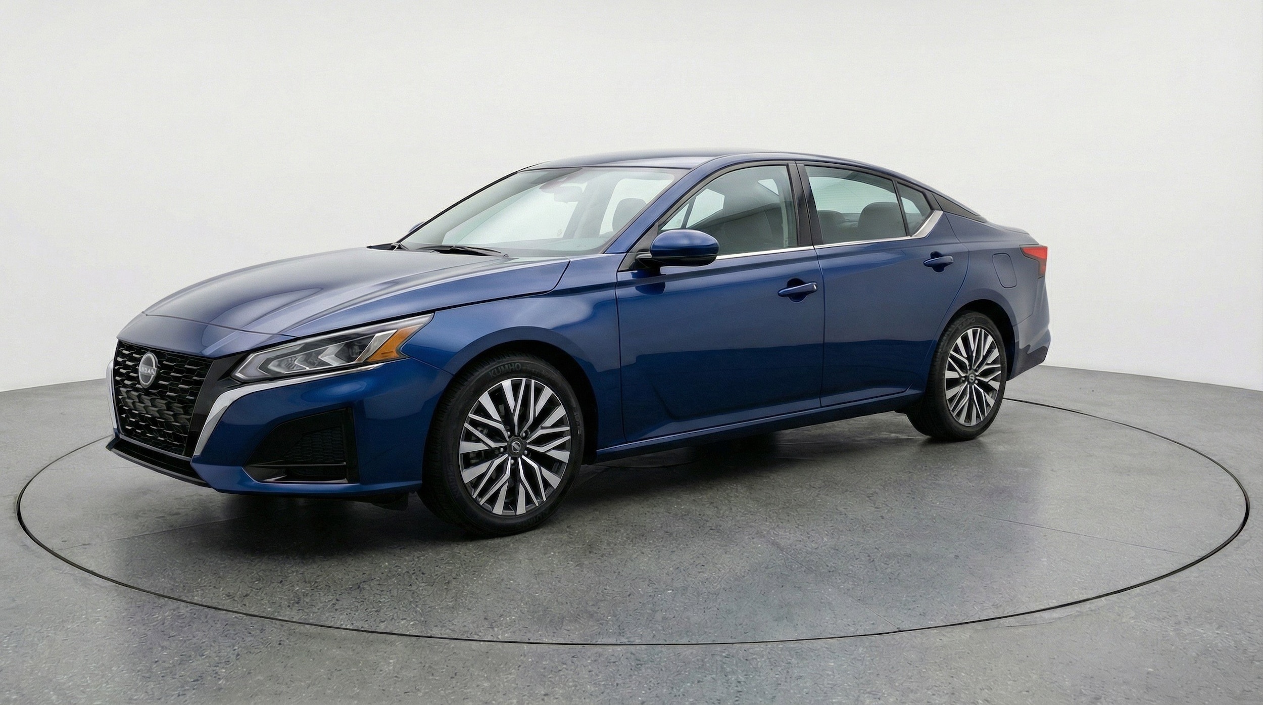 Thumbnail: 2025 Nissan Altima - 3
