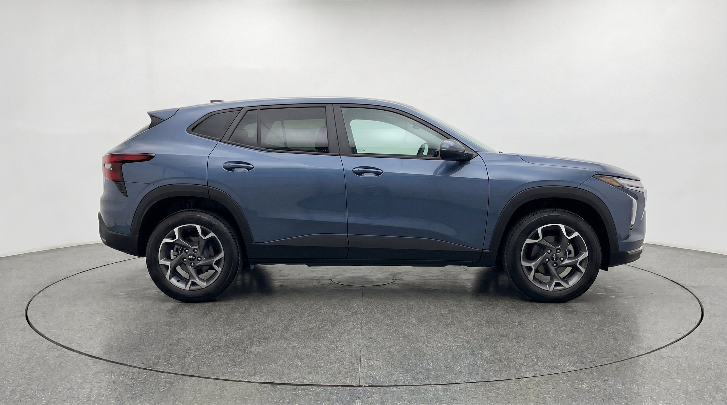 Thumbnail: 2025 Chevrolet Trax - 10