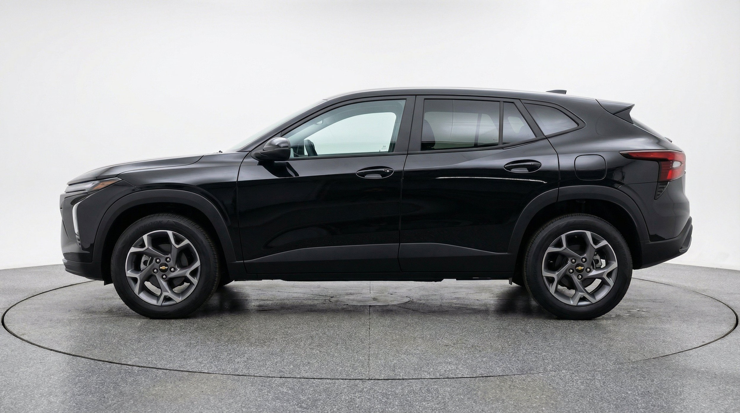 Thumbnail: 2025 Chevrolet Trax - 5