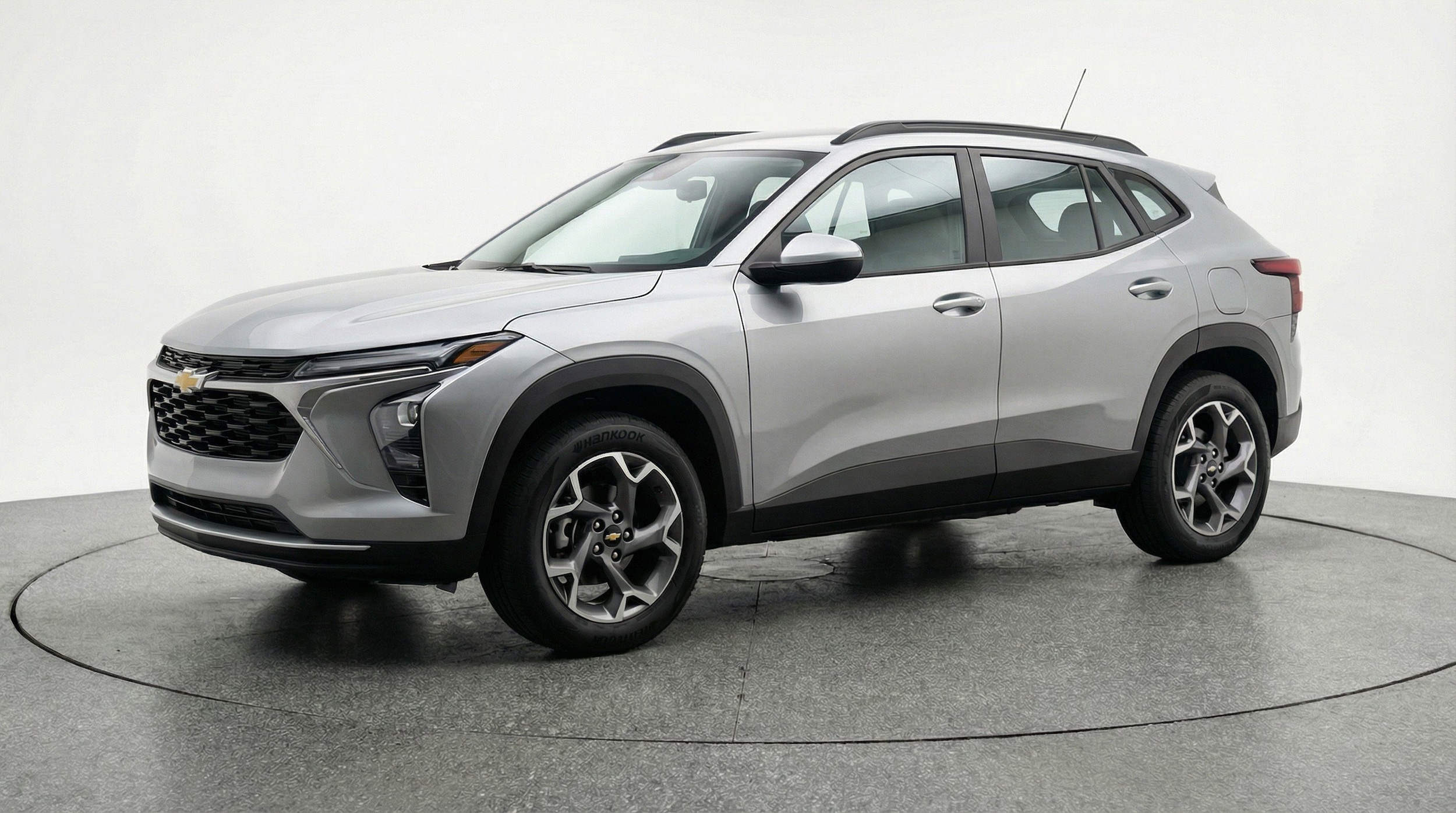 Thumbnail: 2025 Chevrolet Trax - 3