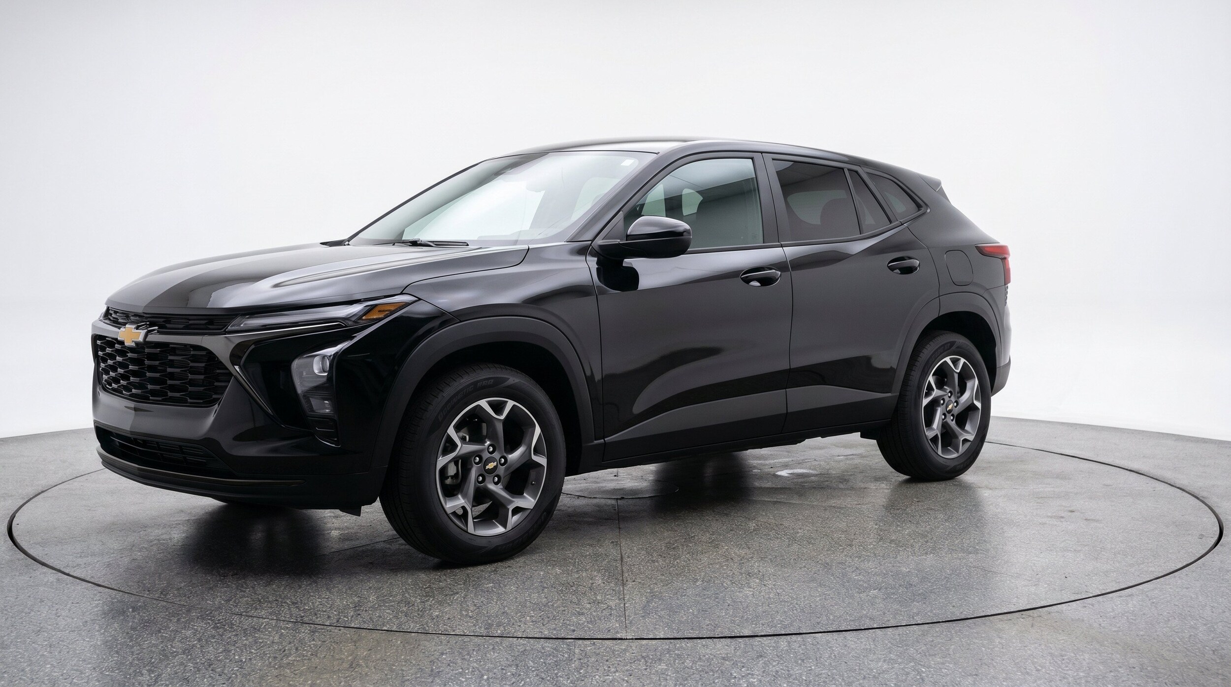 Thumbnail: 2025 Chevrolet Trax - 3