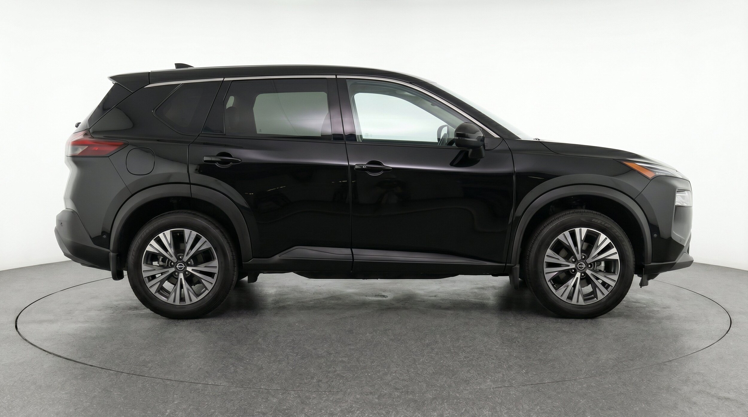 Thumbnail: 2023 Nissan Rogue - 11