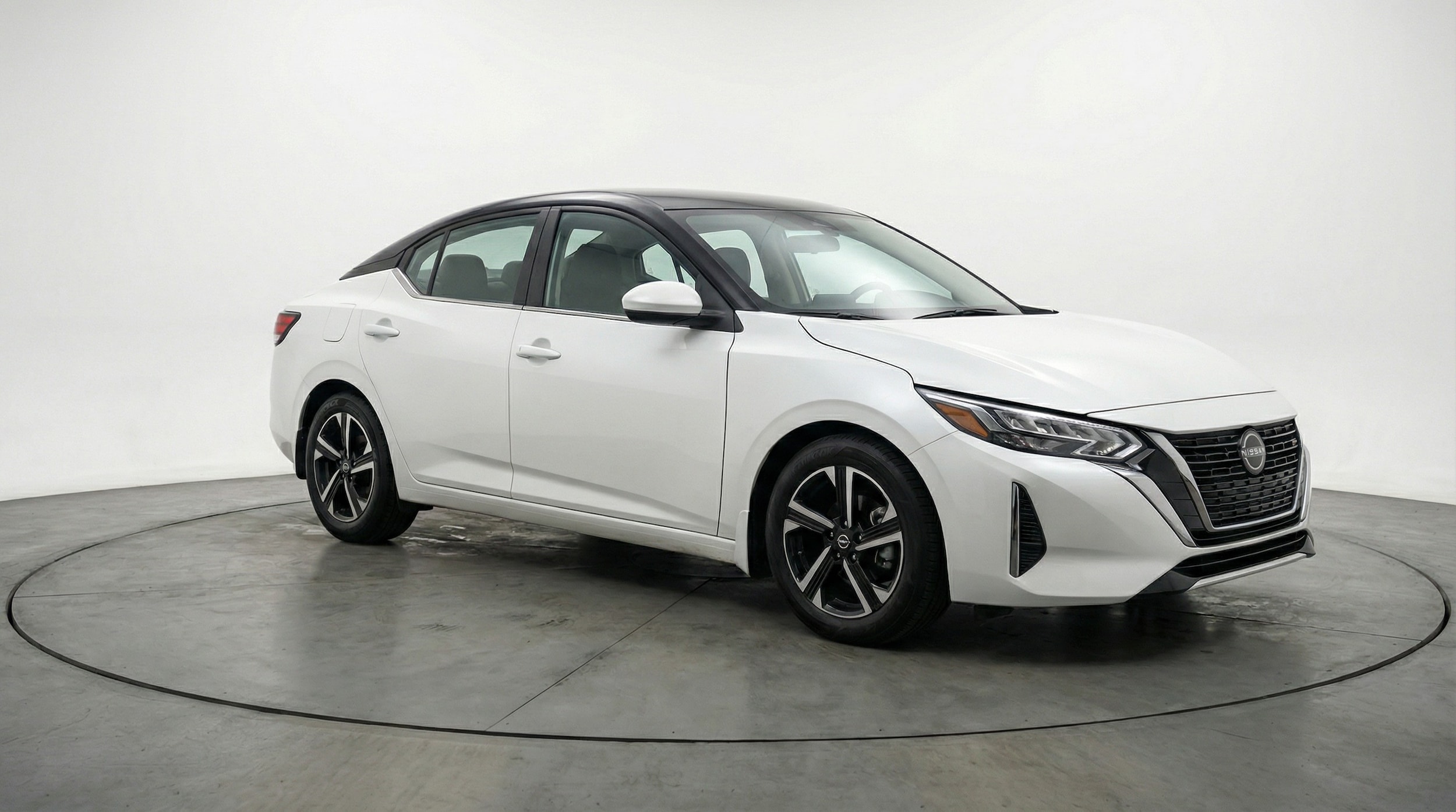 Thumbnail: 2025 Nissan Sentra - 1