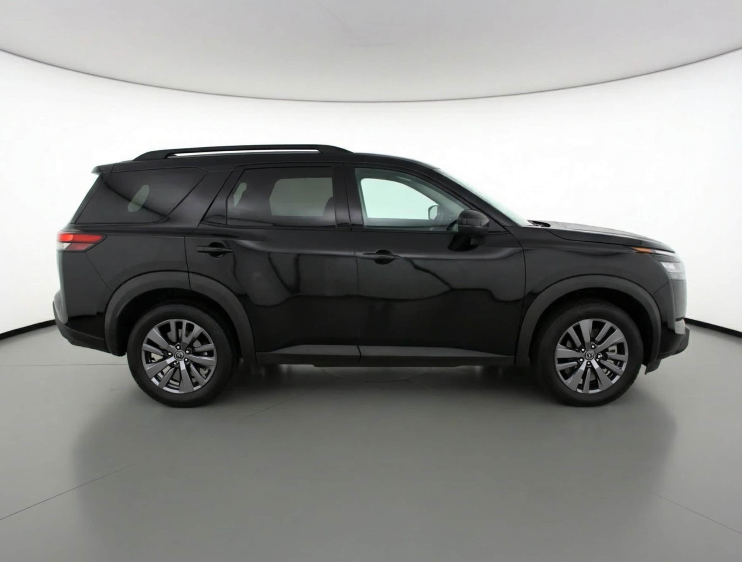 Thumbnail: 2025 Nissan Pathfinder - 8