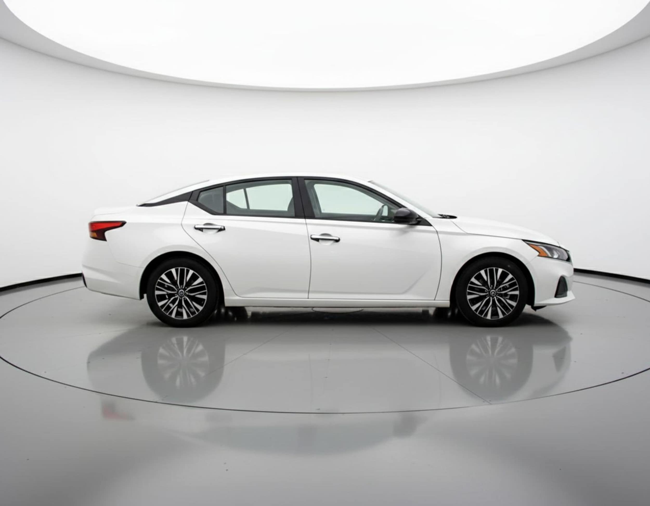 Thumbnail: 2025 Nissan Altima - 8