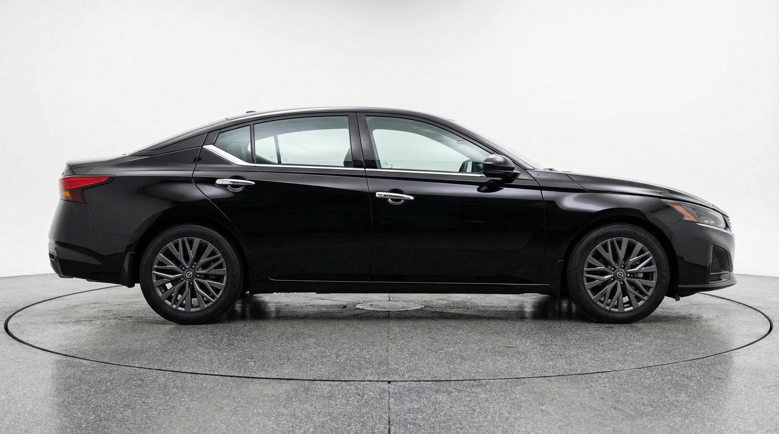 Thumbnail: 2025 Nissan Altima - 11