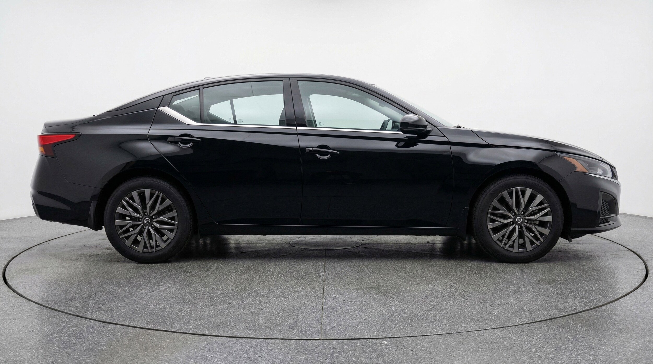 Thumbnail: 2025 Nissan Altima - 11
