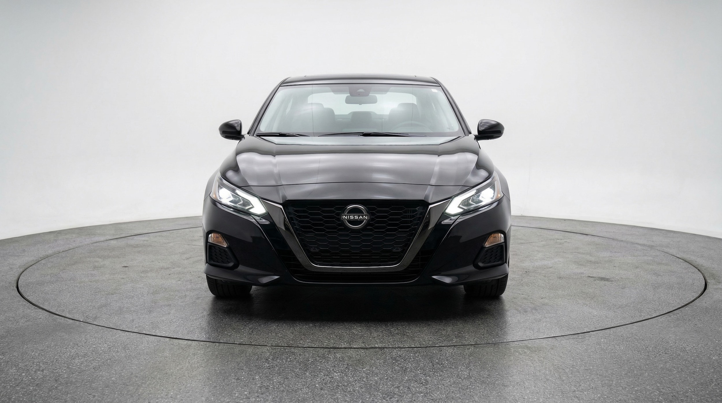 Thumbnail: 2025 Nissan Altima - 2