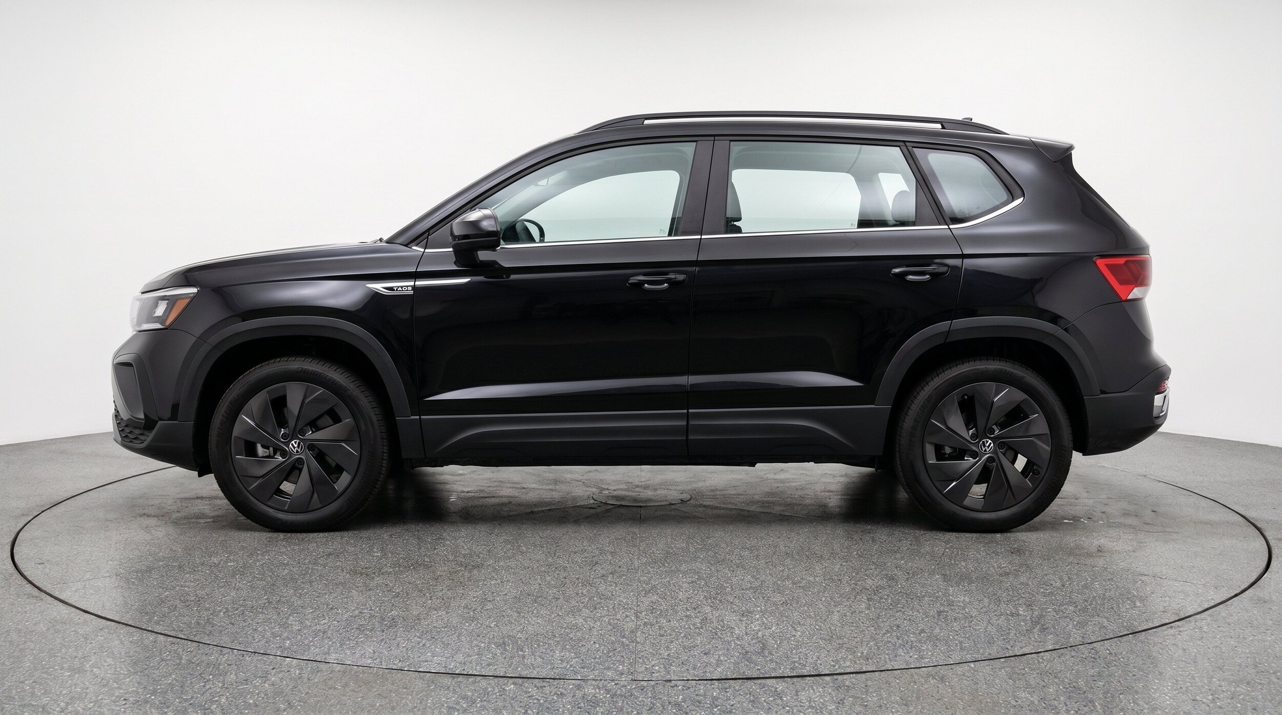 Thumbnail: 2026 Volkswagen Taos - 5