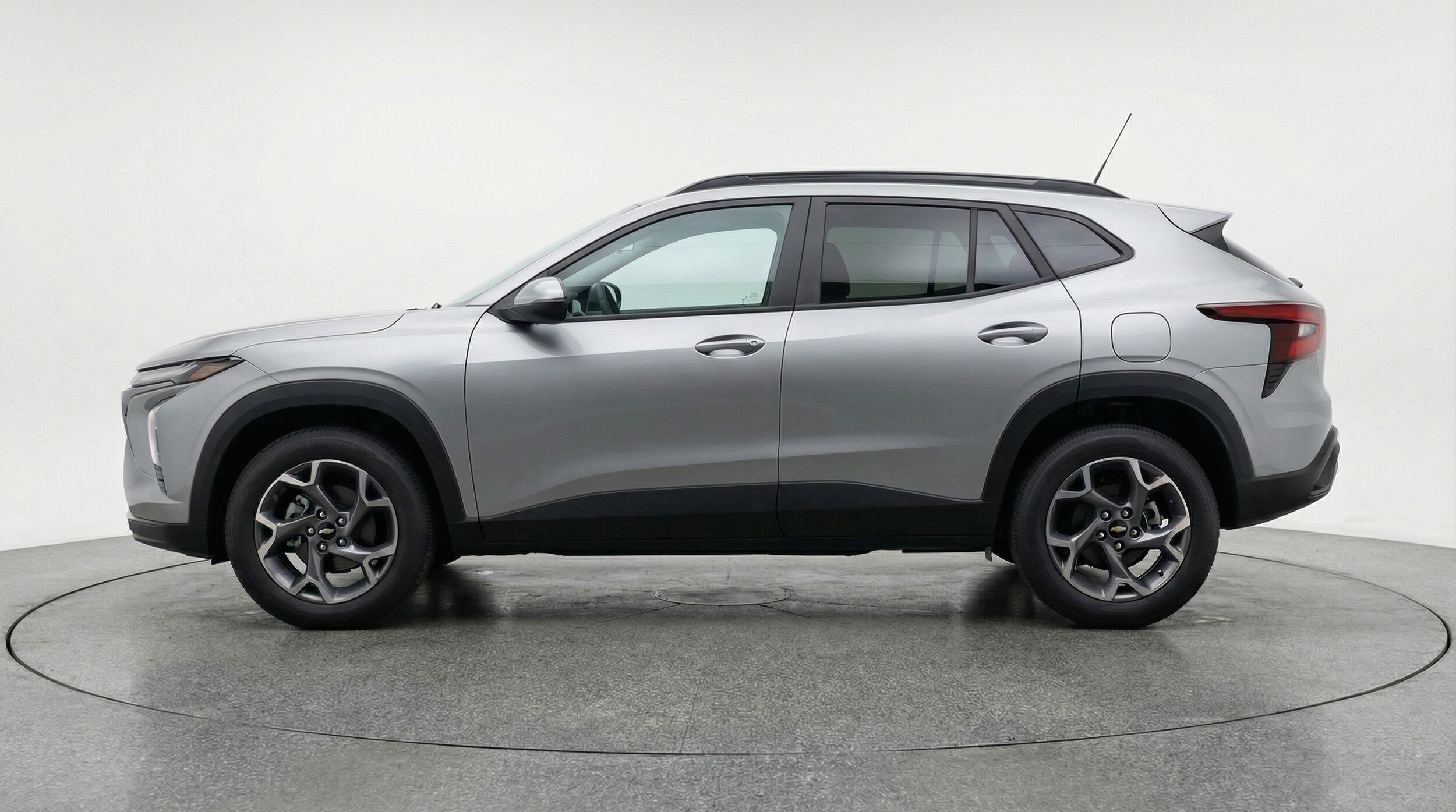 Thumbnail: 2025 Chevrolet Trax - 4