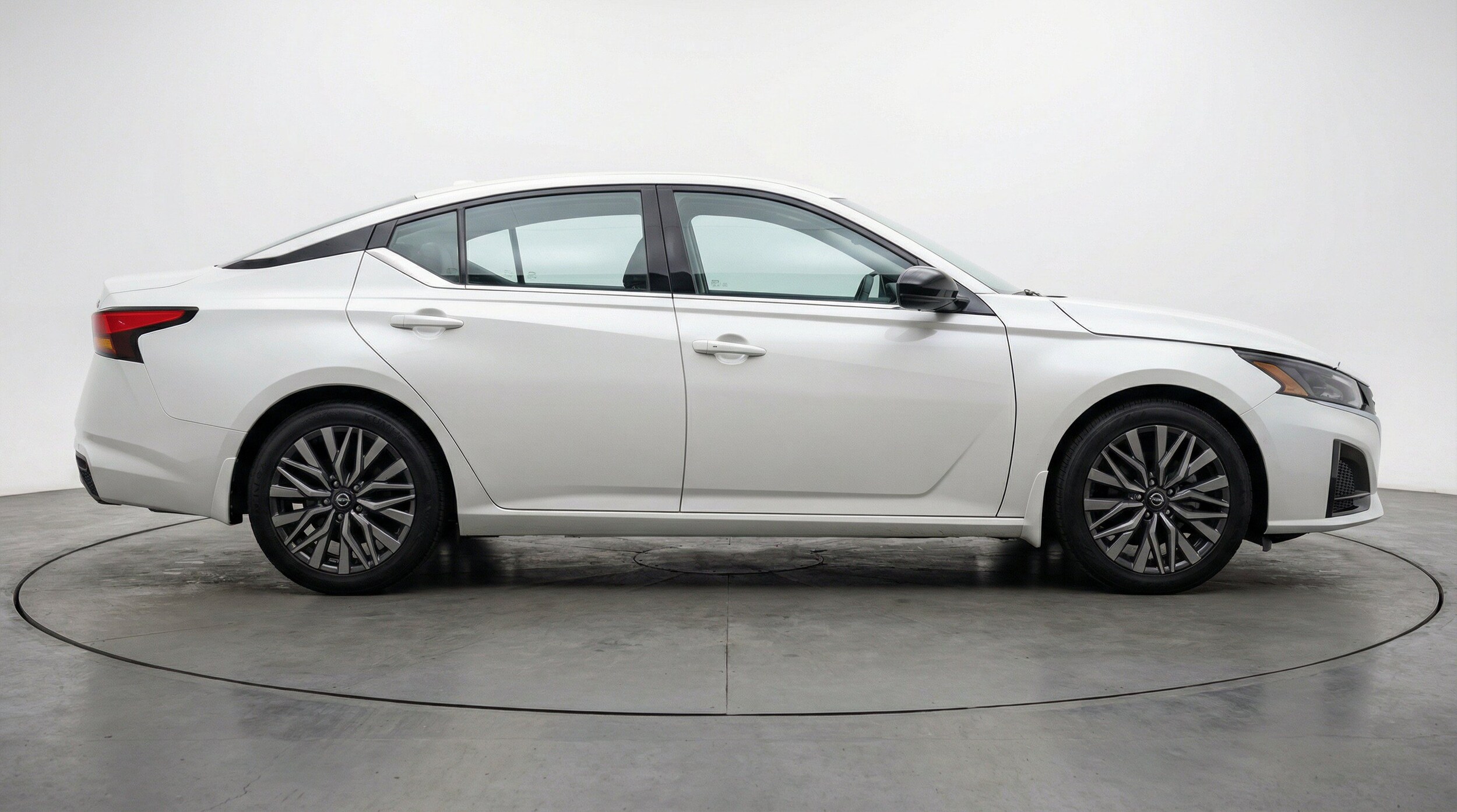 Thumbnail: 2025 Nissan Altima - 11